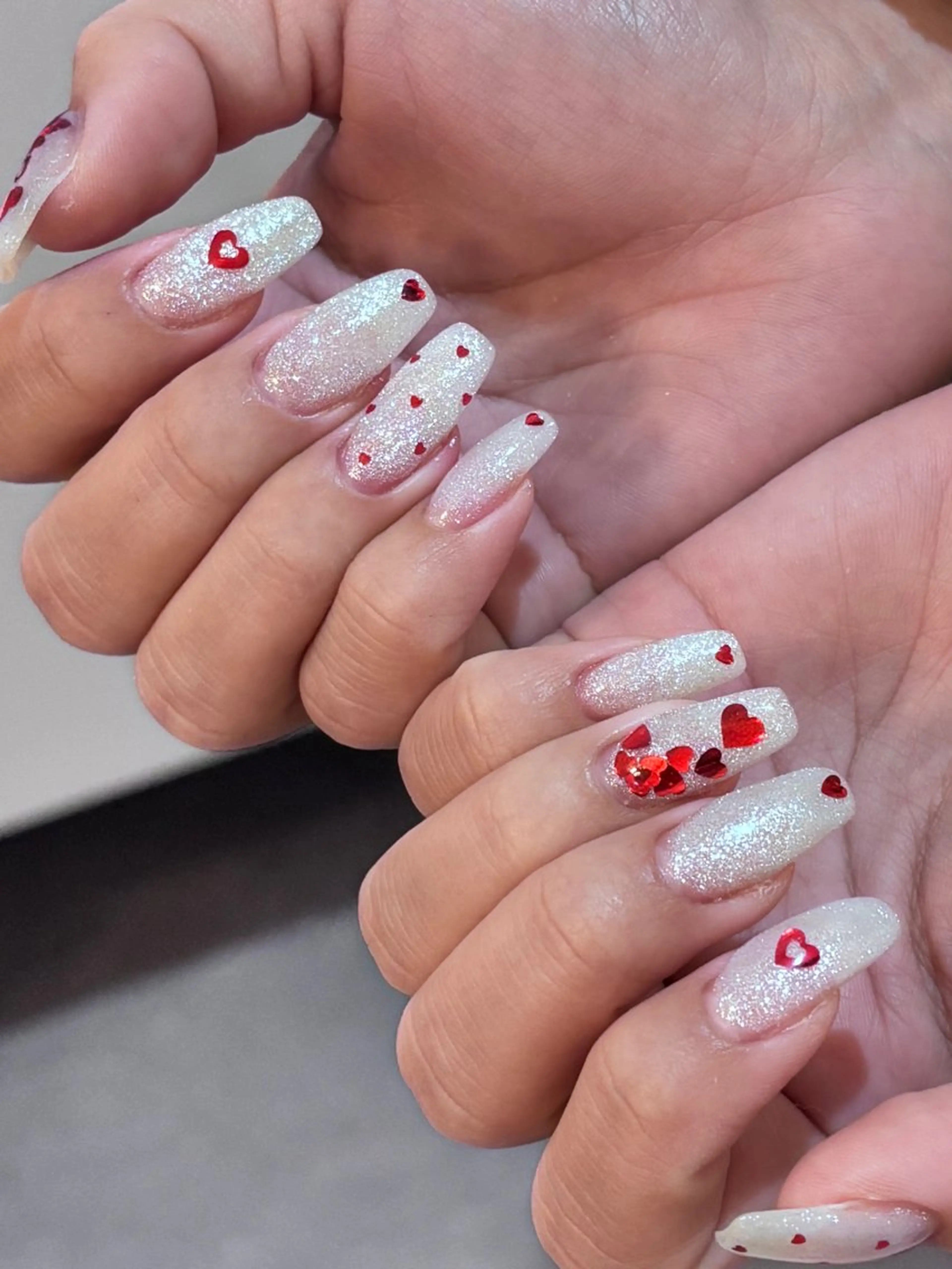【1-2月限定♥️】ハートホロネイルの写真
