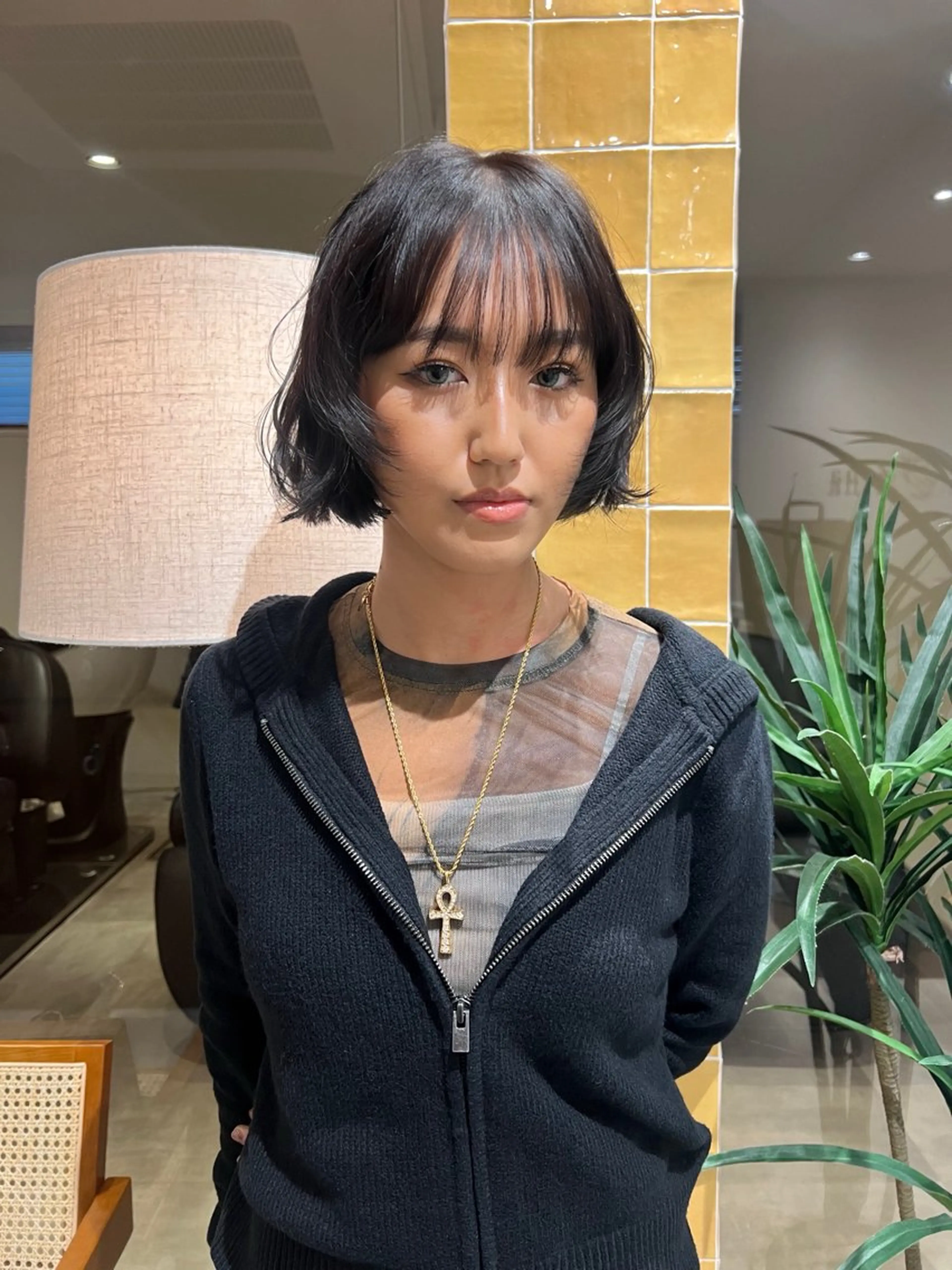 ショート カラー カット ヘアカラー トリートメント レイヤー/ 透明感SHIMAのヘアスタイル