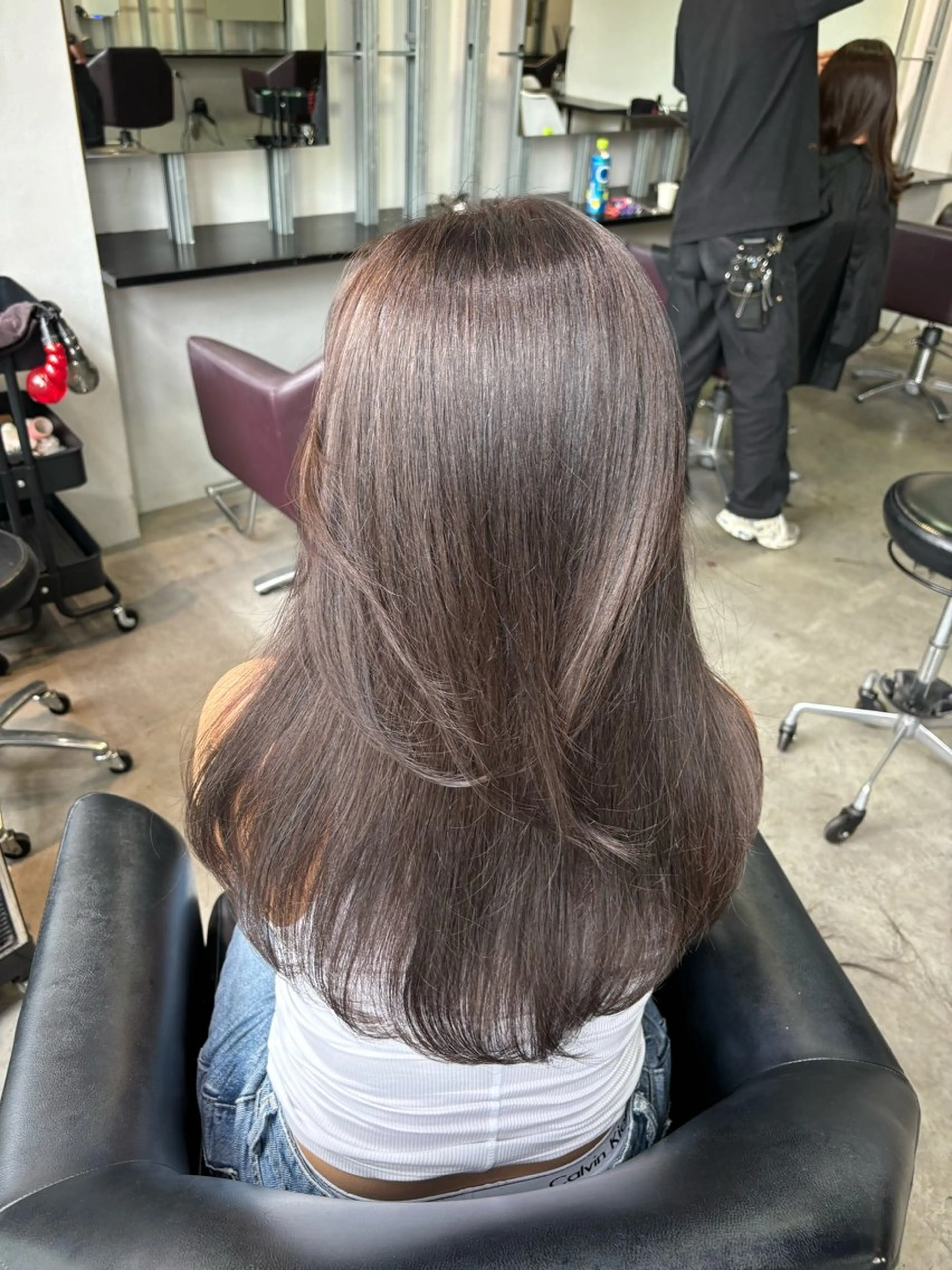 ロング カット ヘアカラー トリートメント オリーブベージュ 🫒🩶Rianaのヘアスタイル