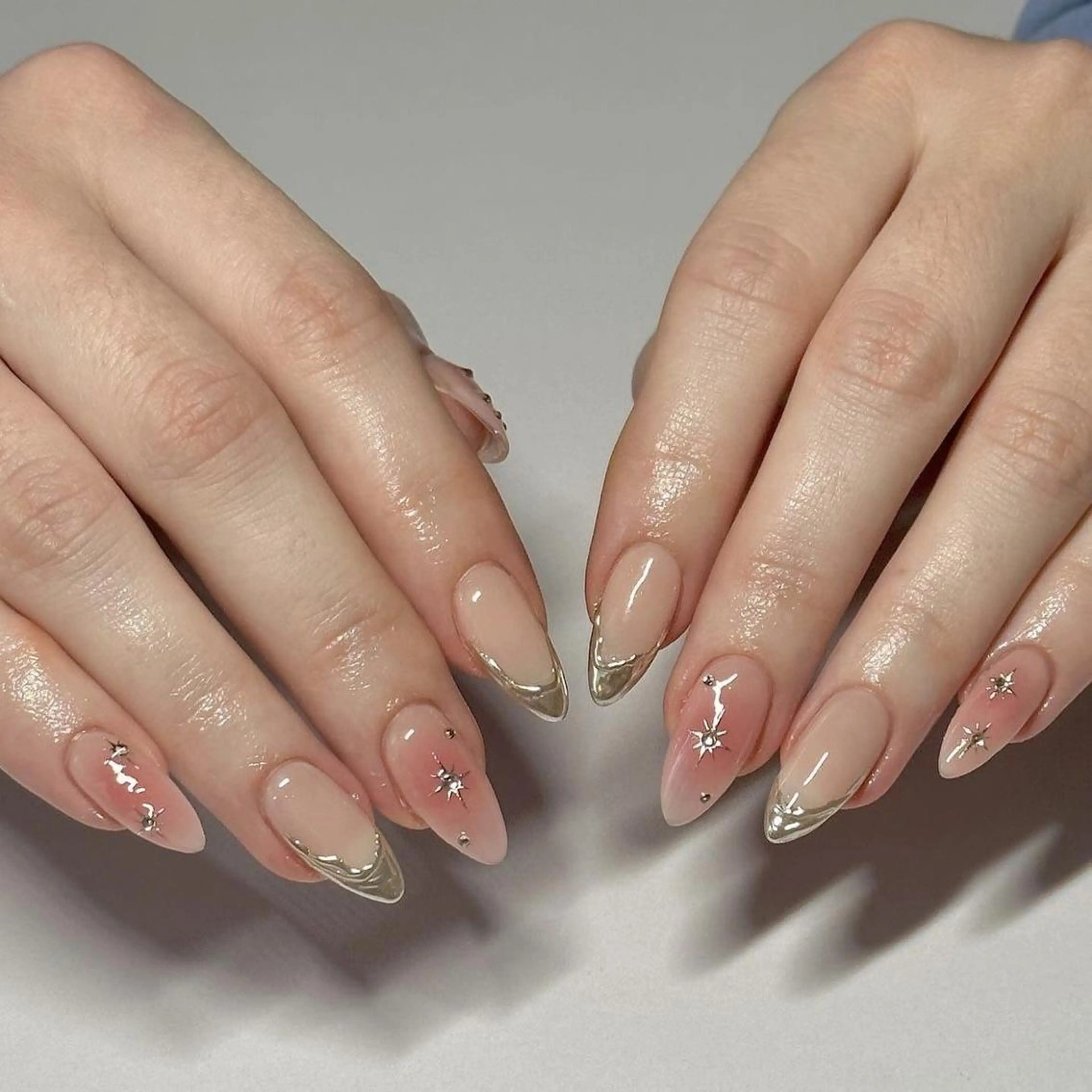 ネイル 長さ出し フレンチネイル グラデーション 卒業式 マグネットネイル ハンドネイル MIHANA YUKIのネイルデザイン