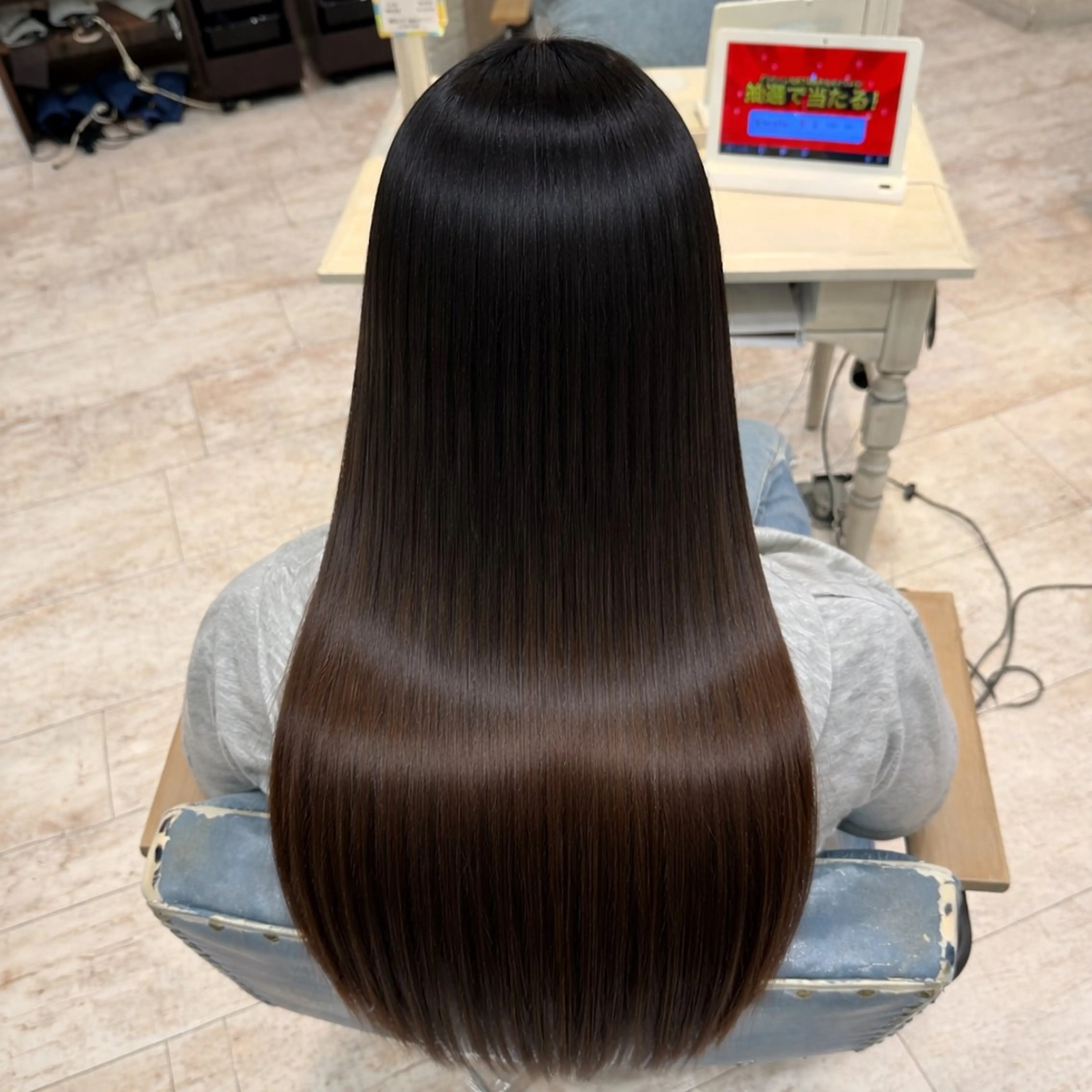 ロング ロング カット ヘアカラー トリートメント 店長✨レイヤー✖️ 髪質改善✖️韓国ヘアのヘアスタイル