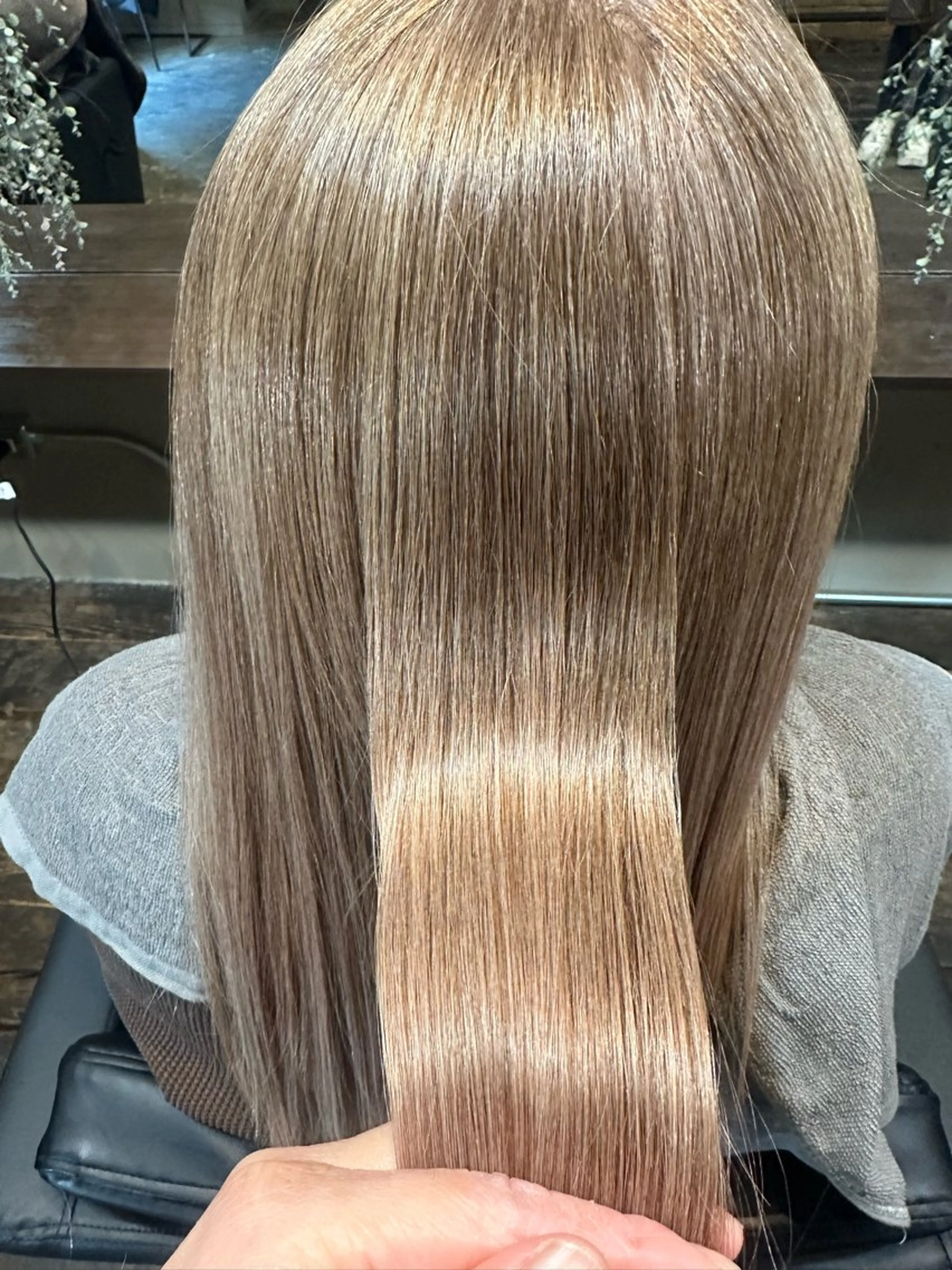 ロング カラー alo.所属・alo. ☆EMI☆のヘアスタイル