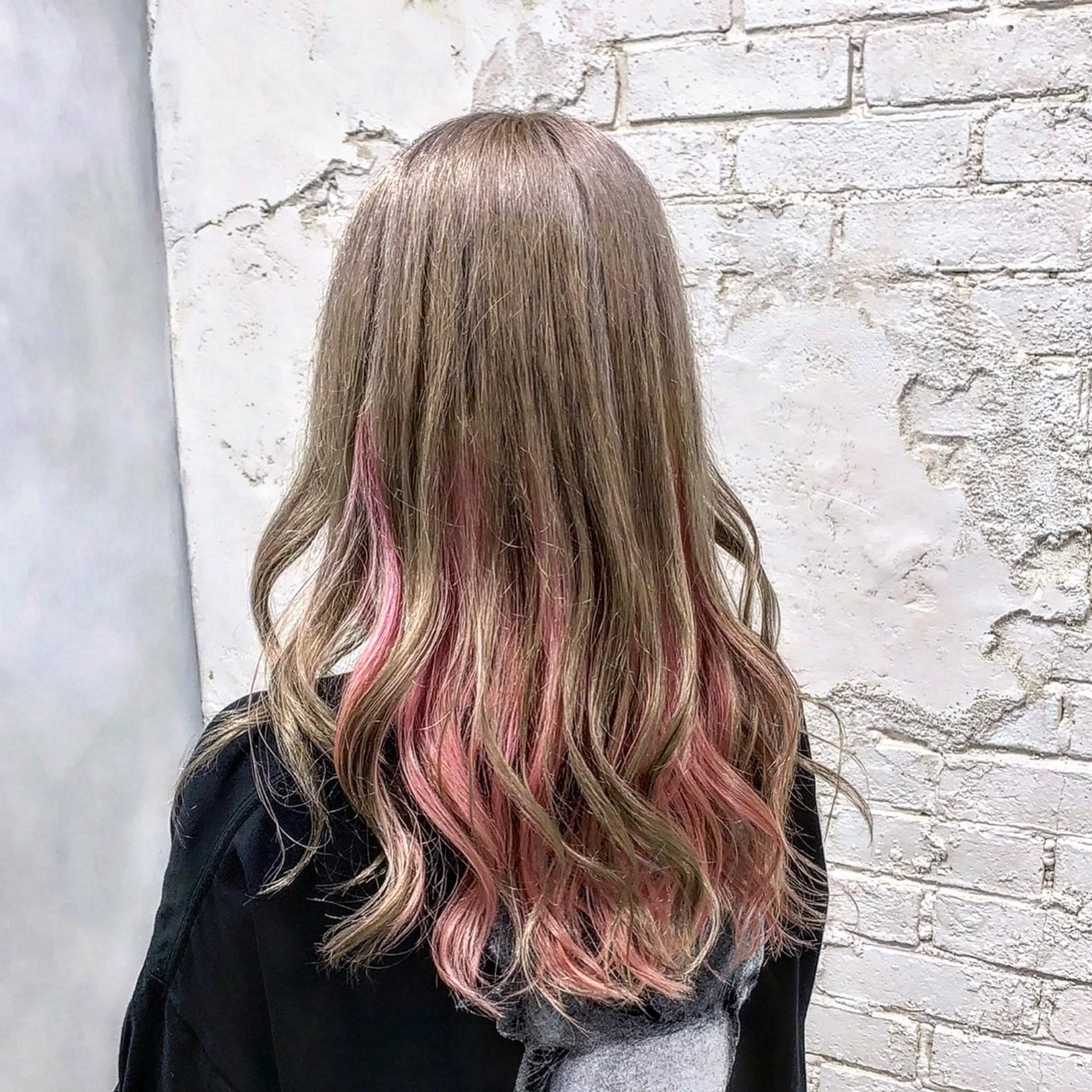 セミロング 派手髪支持率No1 Eisukeのヘアスタイル