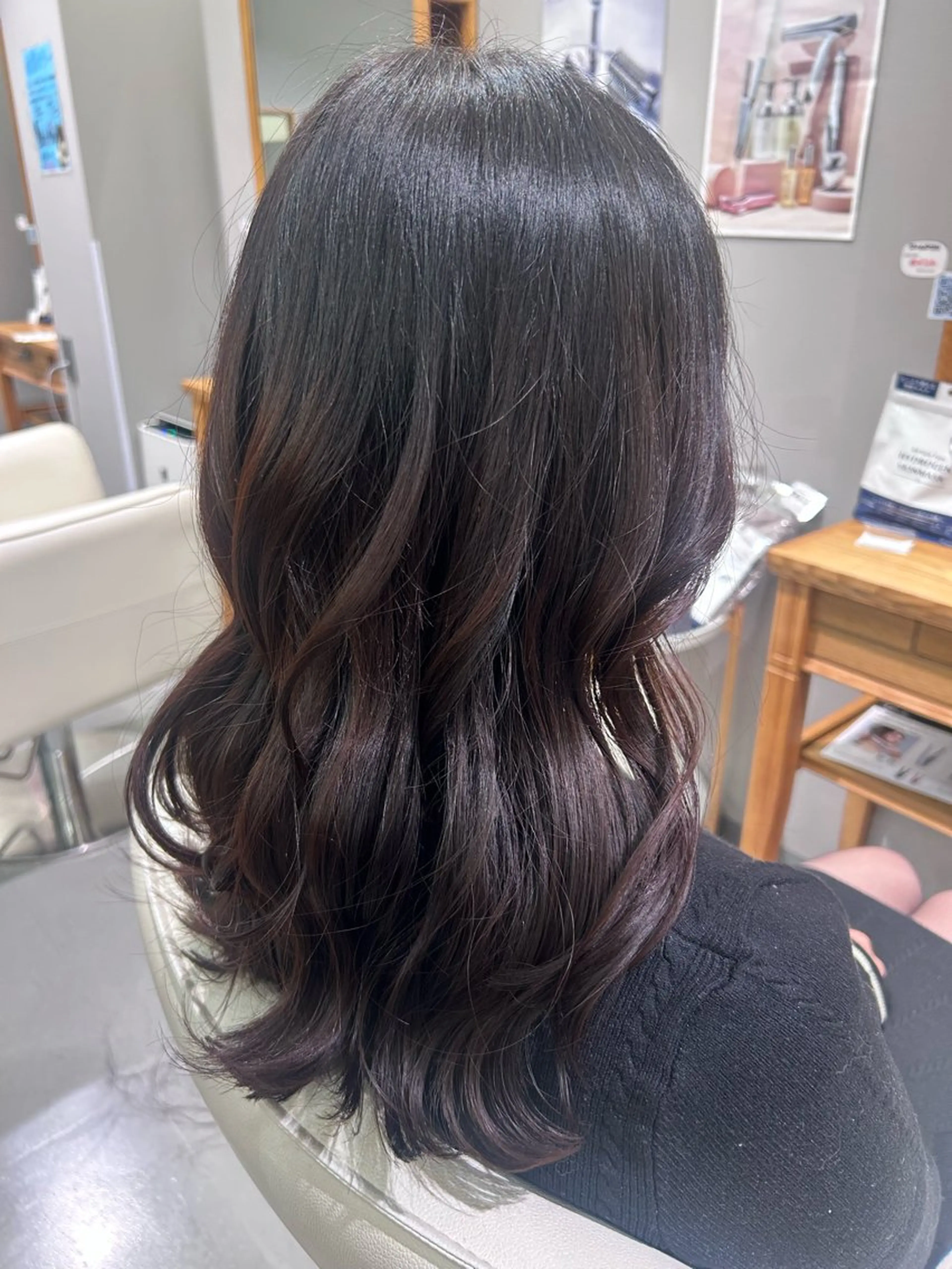 ロング 北岡 樹穂のヘアスタイル