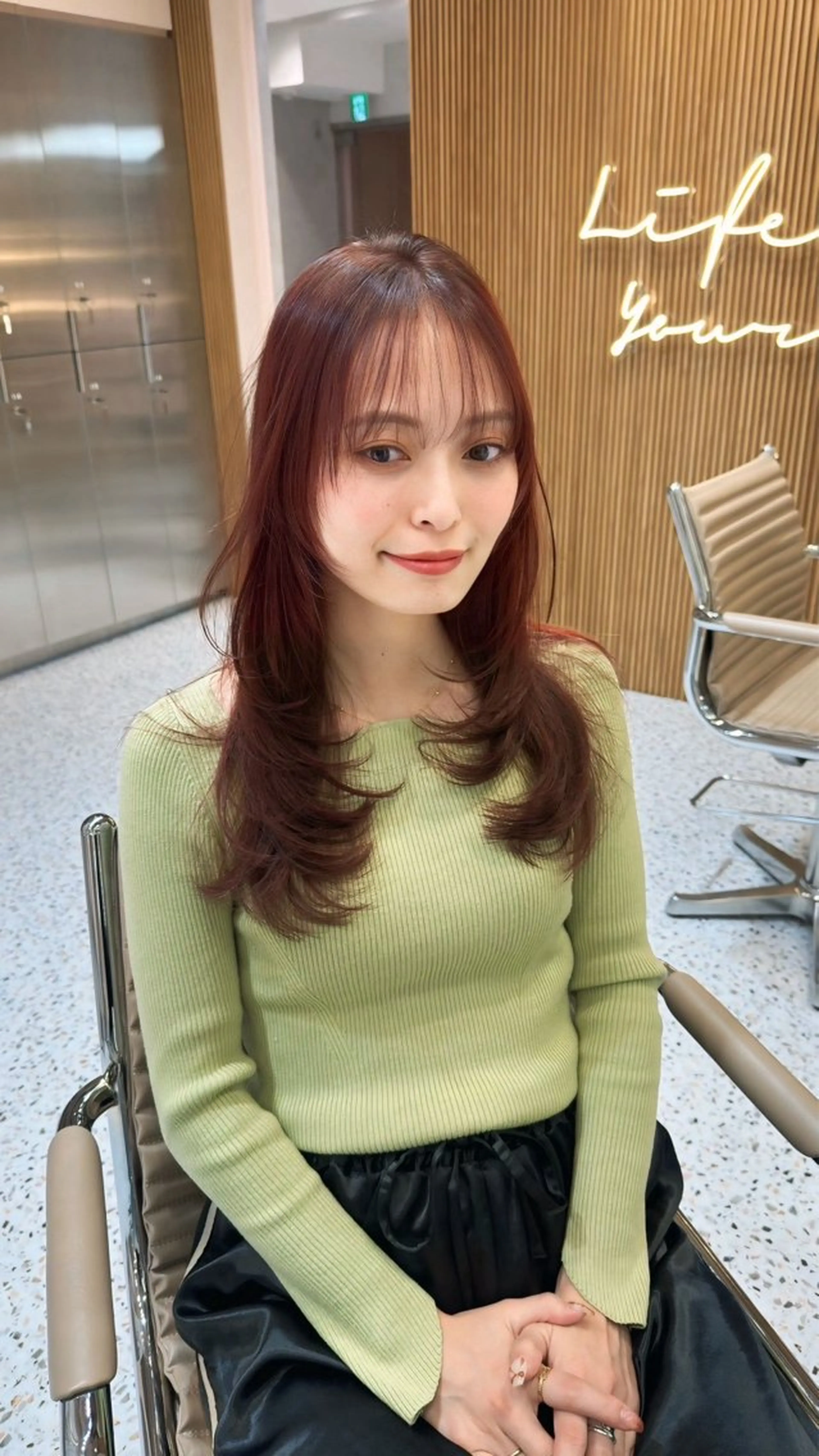 ロング カラー カシス レッドカラー ハッシュカット レイヤーカット シースルーバング カット ヘアカラー トリートメント 新宿/韓国レイヤー/ 顔周りカット松本美晴のヘアスタイル