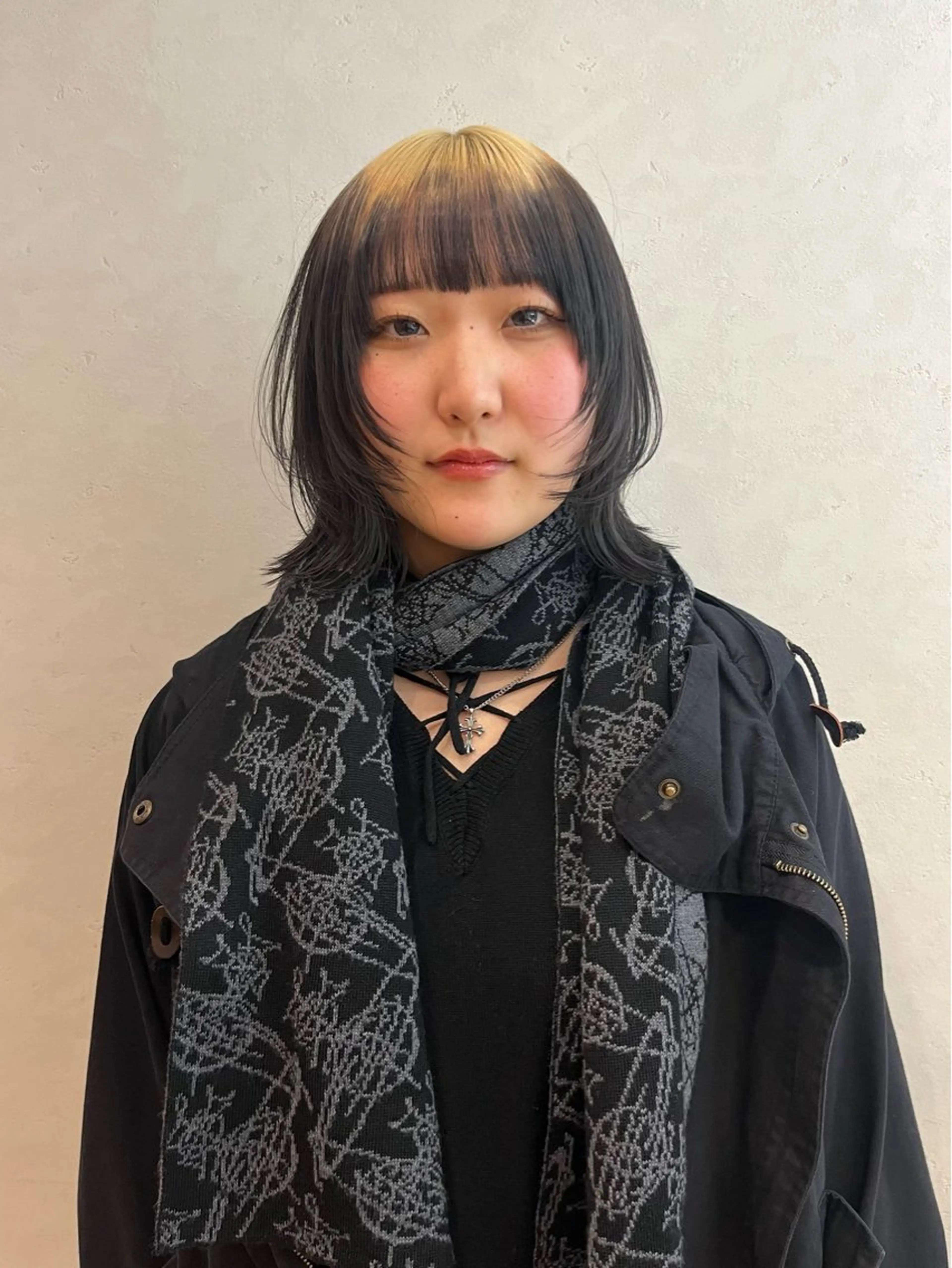 ミディアム カット ヘアカラー ☀️コミヤマミユ☀️ /パーマ/ハイトーンのヘアスタイル