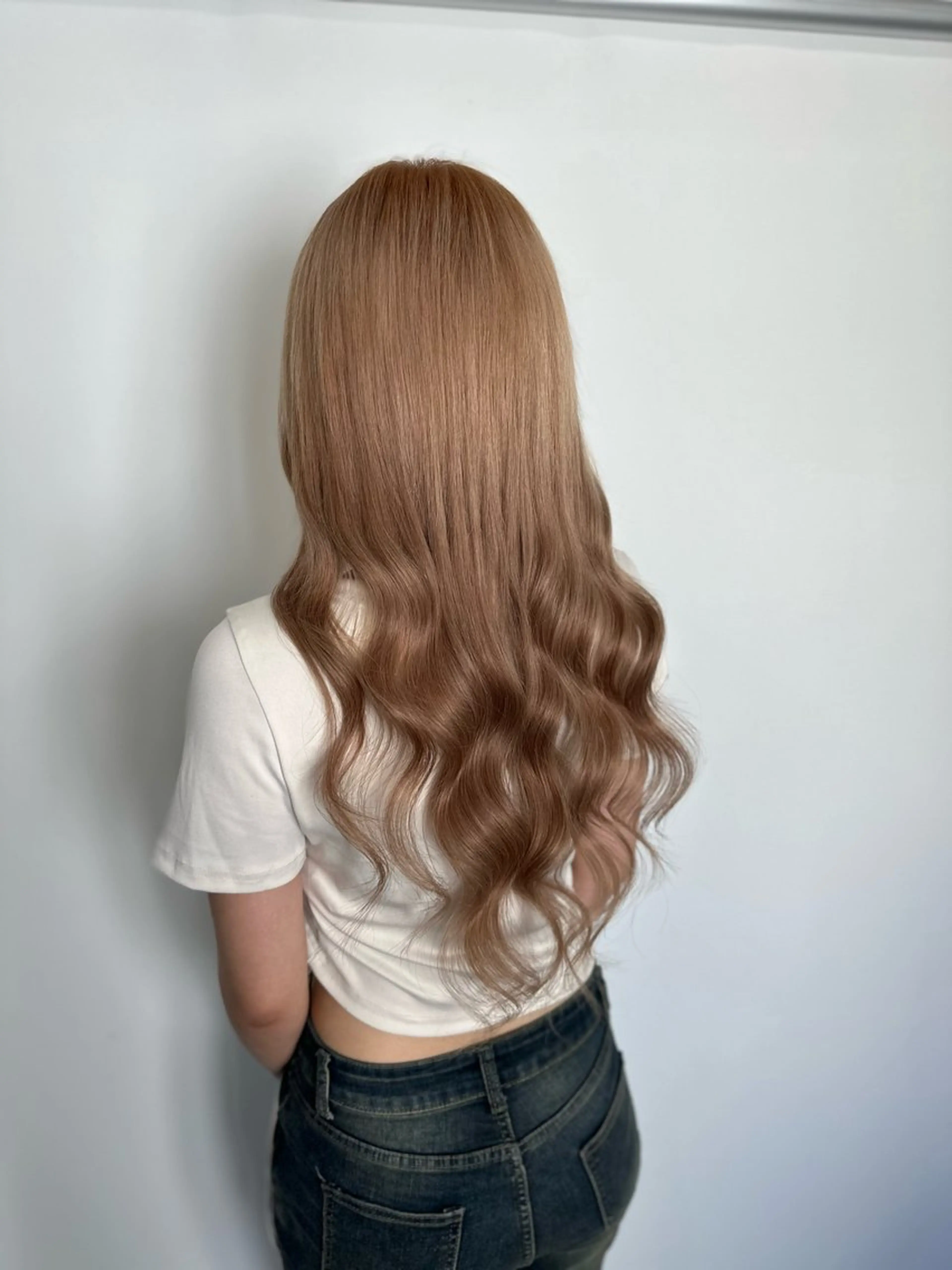 ロング TOMOMI /フロレゾンのヘアスタイル