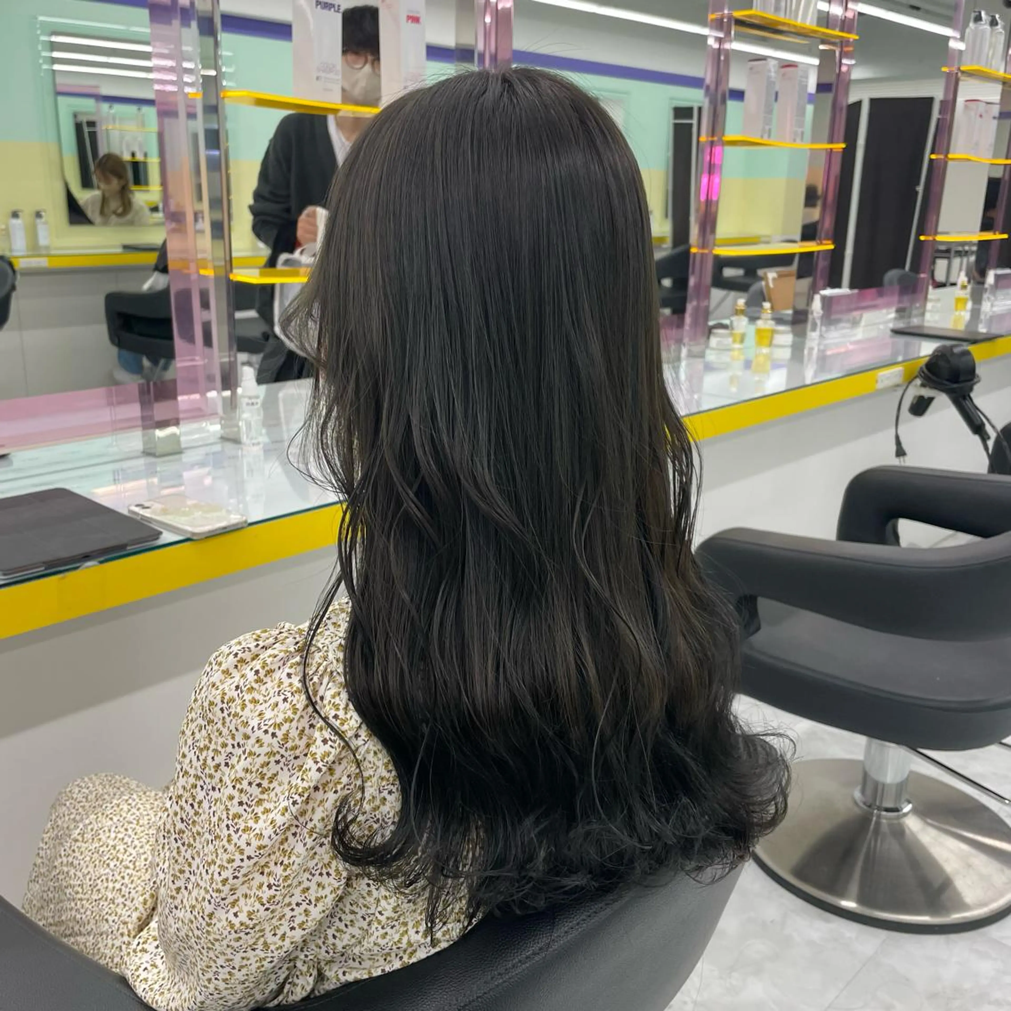 ロング カラー ヘアアレンジ ヘアカラー トリートメント ☁️縮毛矯正✖️ 透明感☁️りくのヘアスタイル