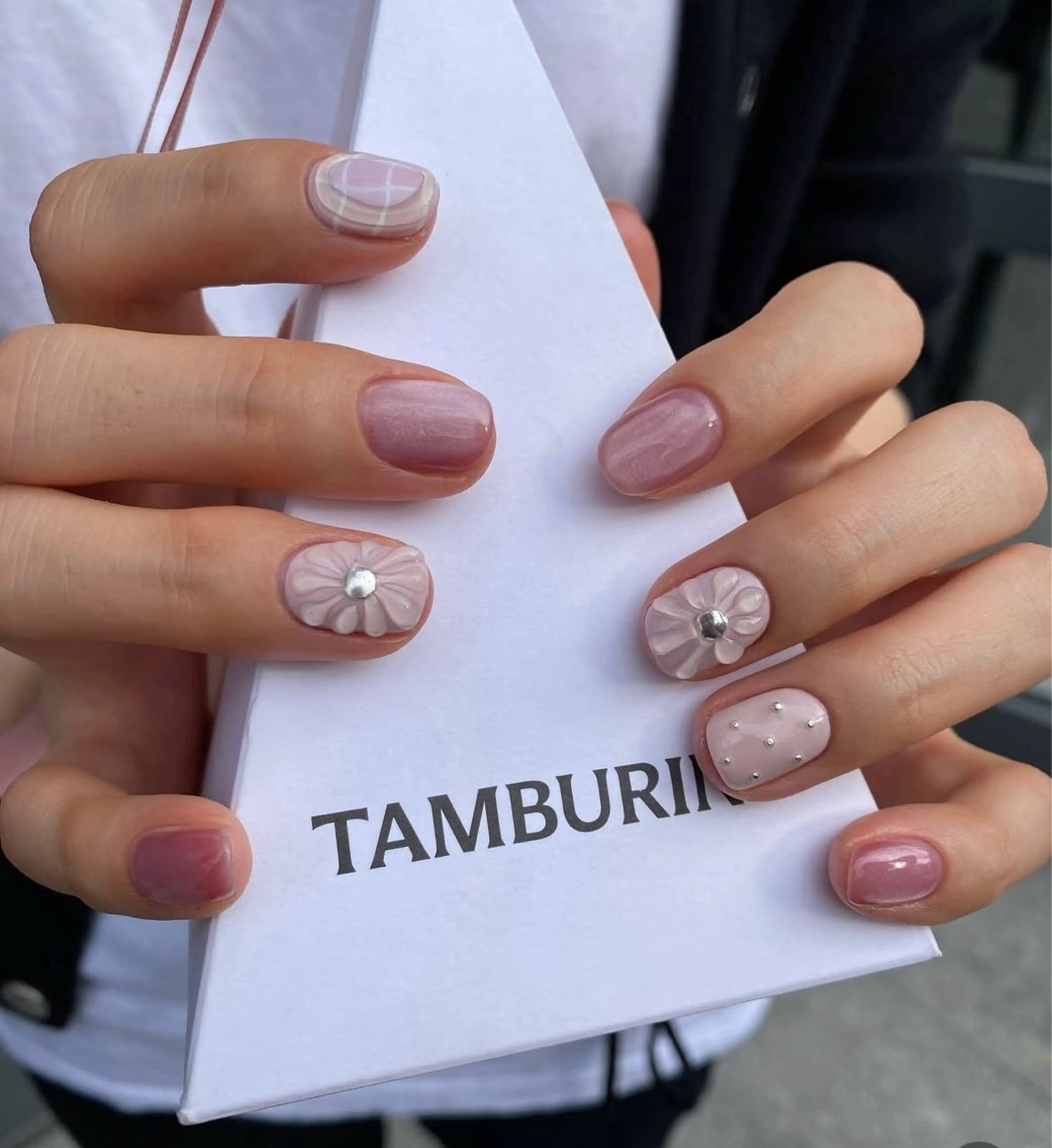 ネイル ノミ ナミのネイルデザイン