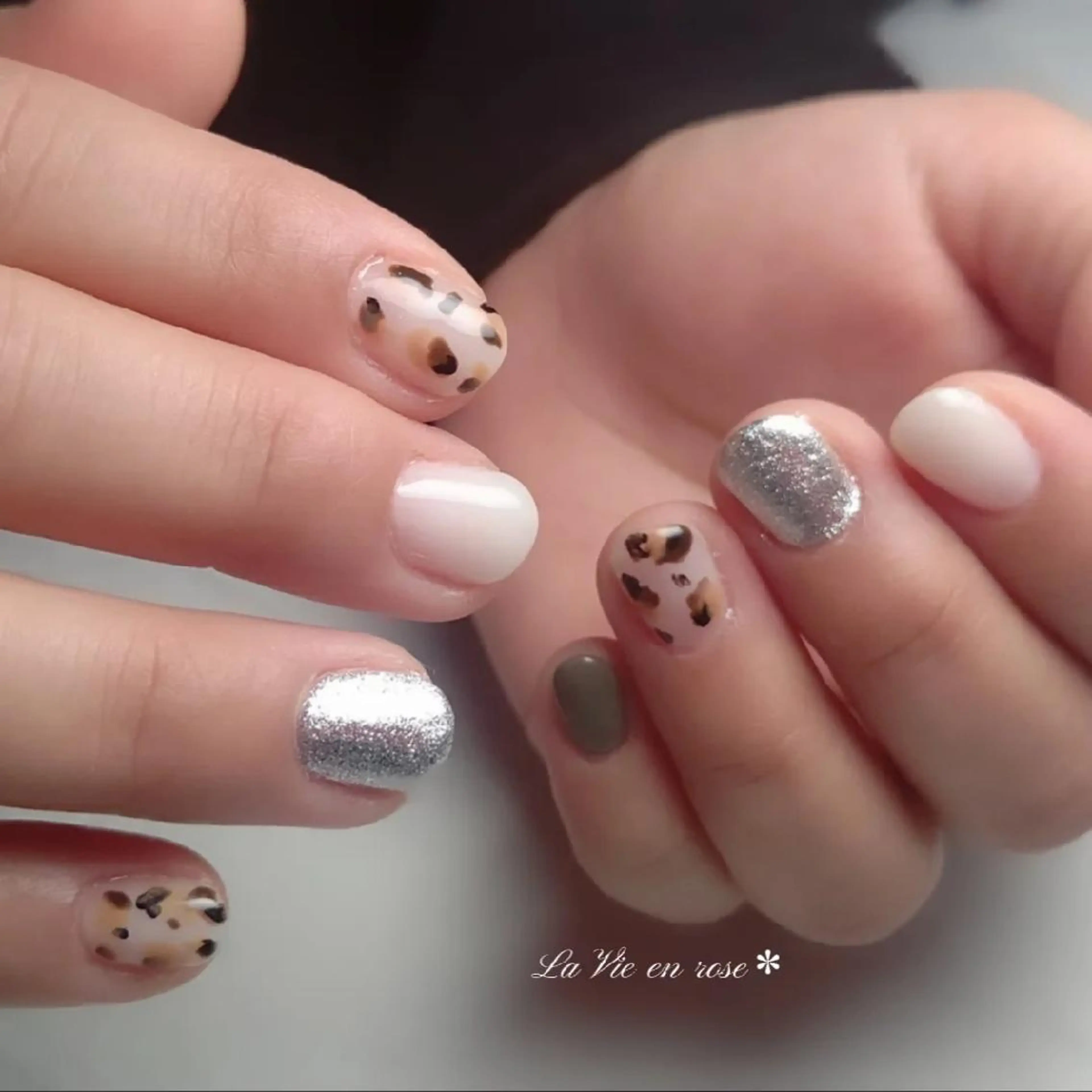 ネイル 持ち込み ラヴィアン ローズのネイルデザイン