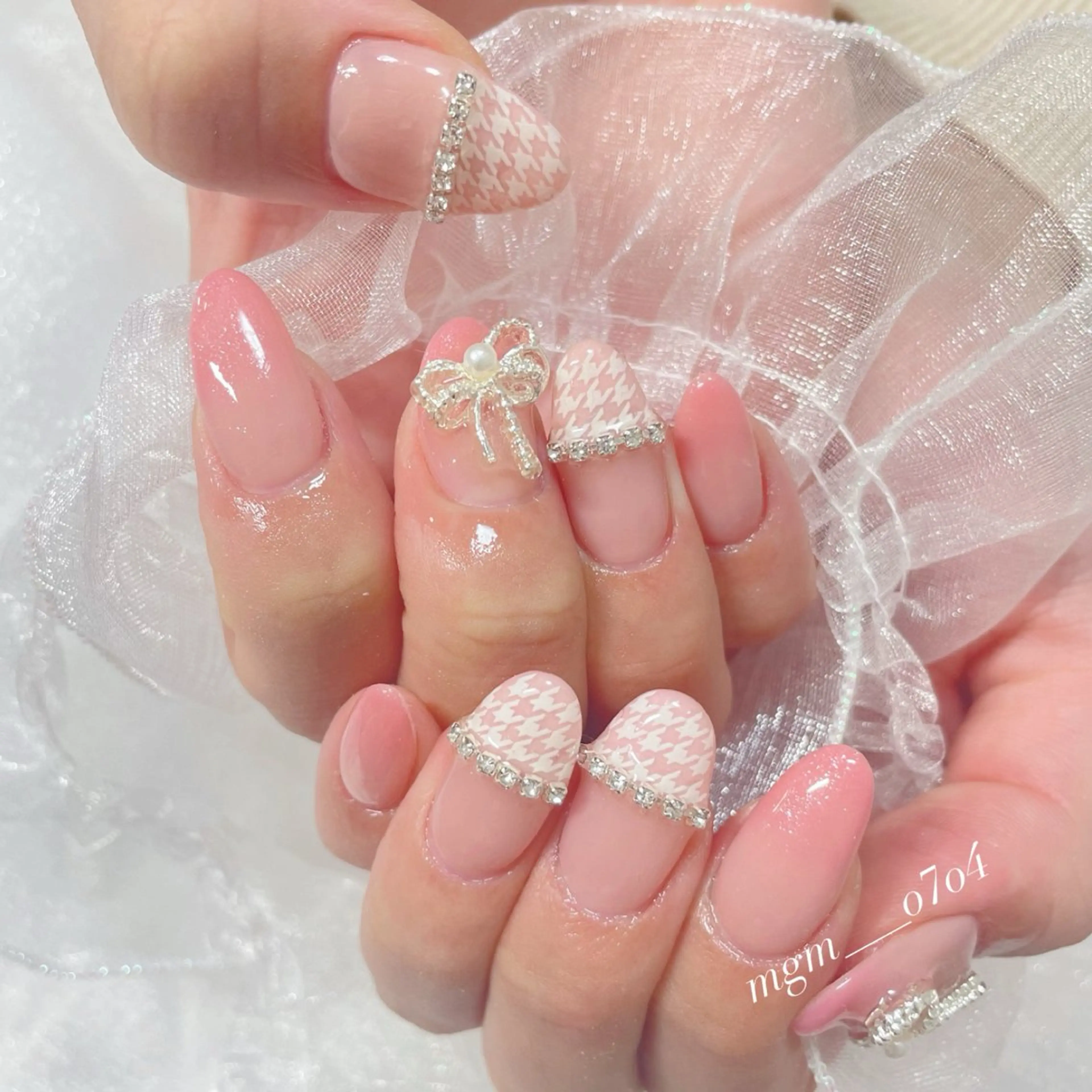 ネイル ハンドネイル ハンドケア MoON...❤︎ MeGuのネイルデザイン