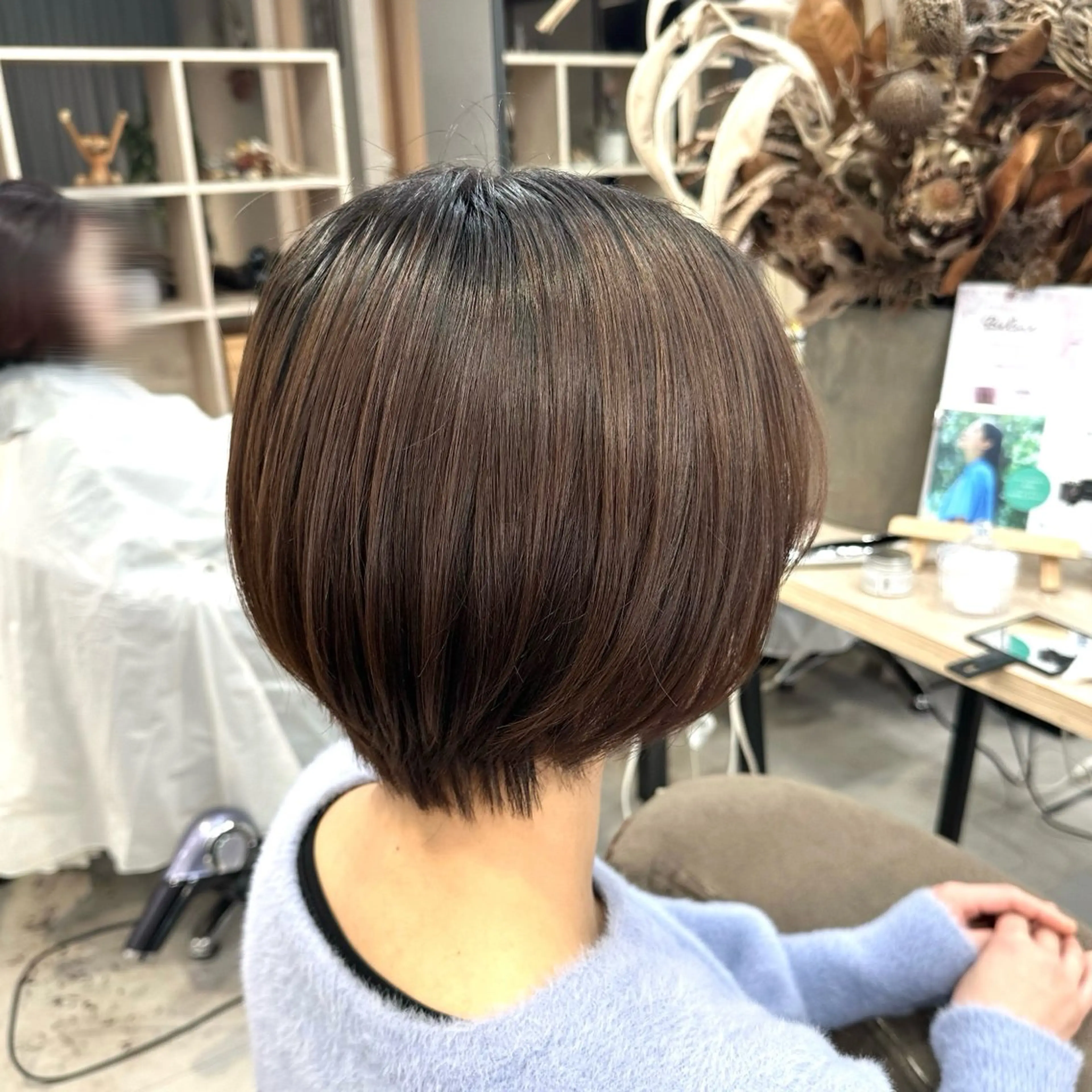 ショート カット ピンク・ラベンダー 艶カラー🍁かえでのヘアスタイル