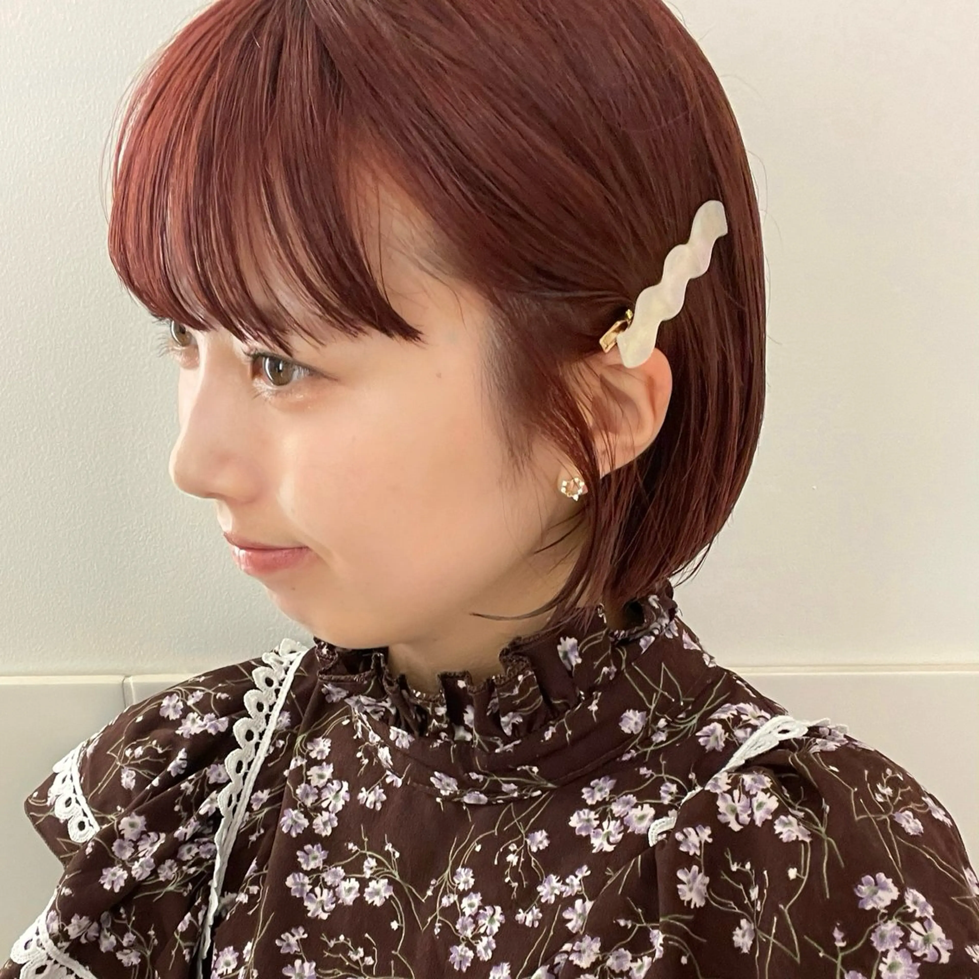 ショート カラー ブリーチ ブリーチなしカラー レッドカラー 顔まわり/レイヤー/ 透明感/まいな🥨のヘアスタイル