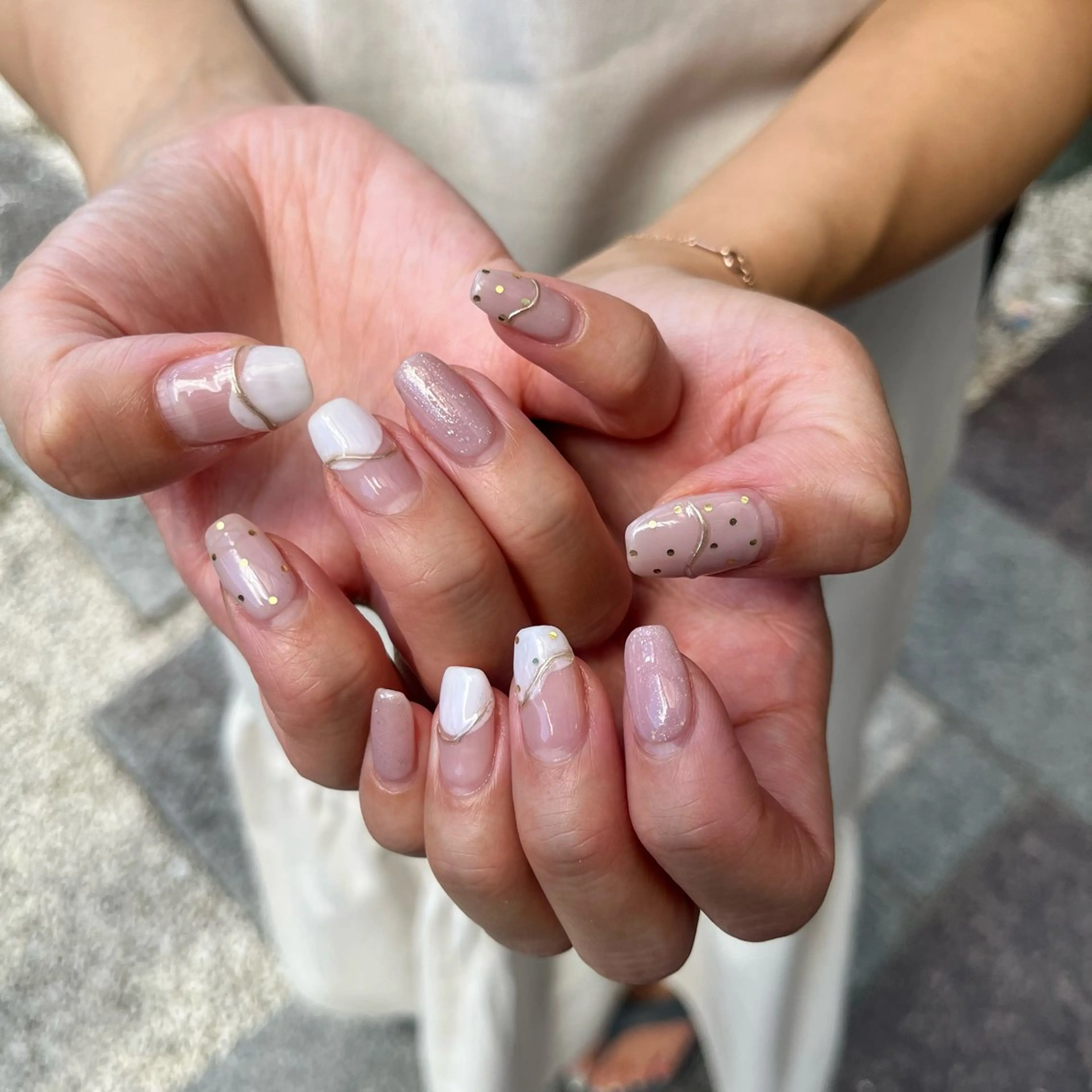 ネイル ドット nailsalon maluriのネイルデザイン