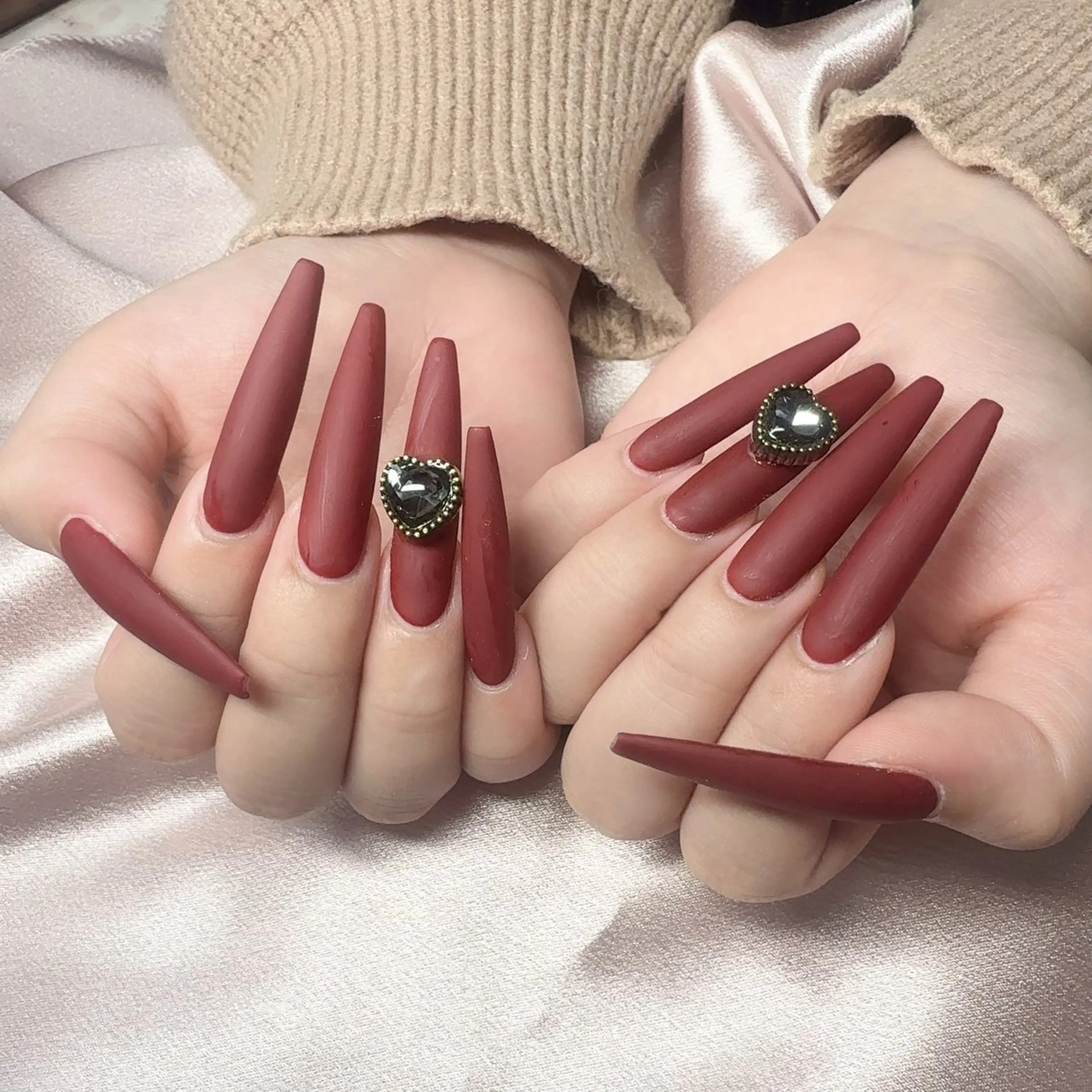 ネイル 小林 愛のネイルデザイン