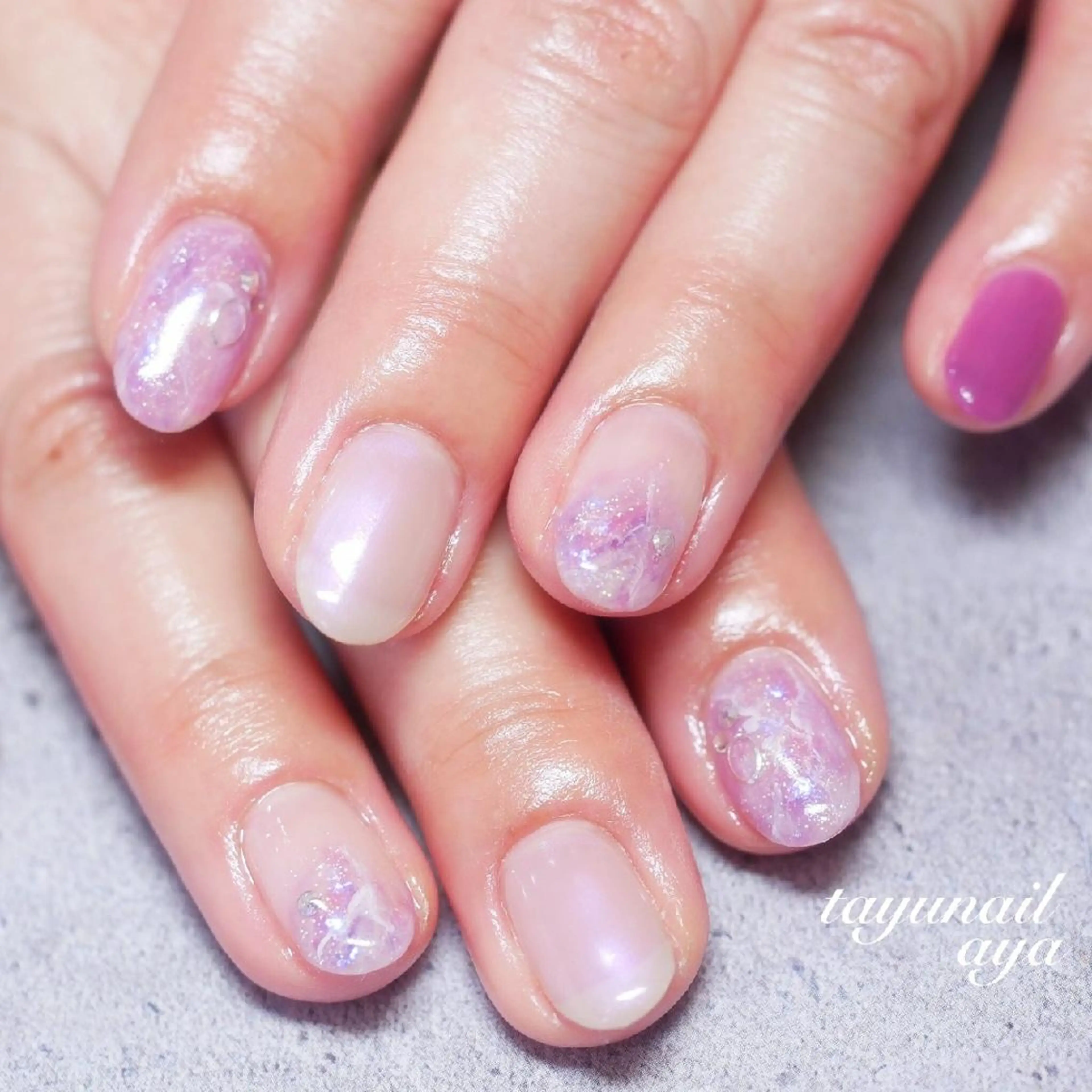 ネイル アートネイル ブルー ジェルネイル キラキラネイル ラメ(グリッター) ネイルサロン・ネイルスクール　たゆnail所属・ネイルサロン 【たゆnail】のネイルデザイン