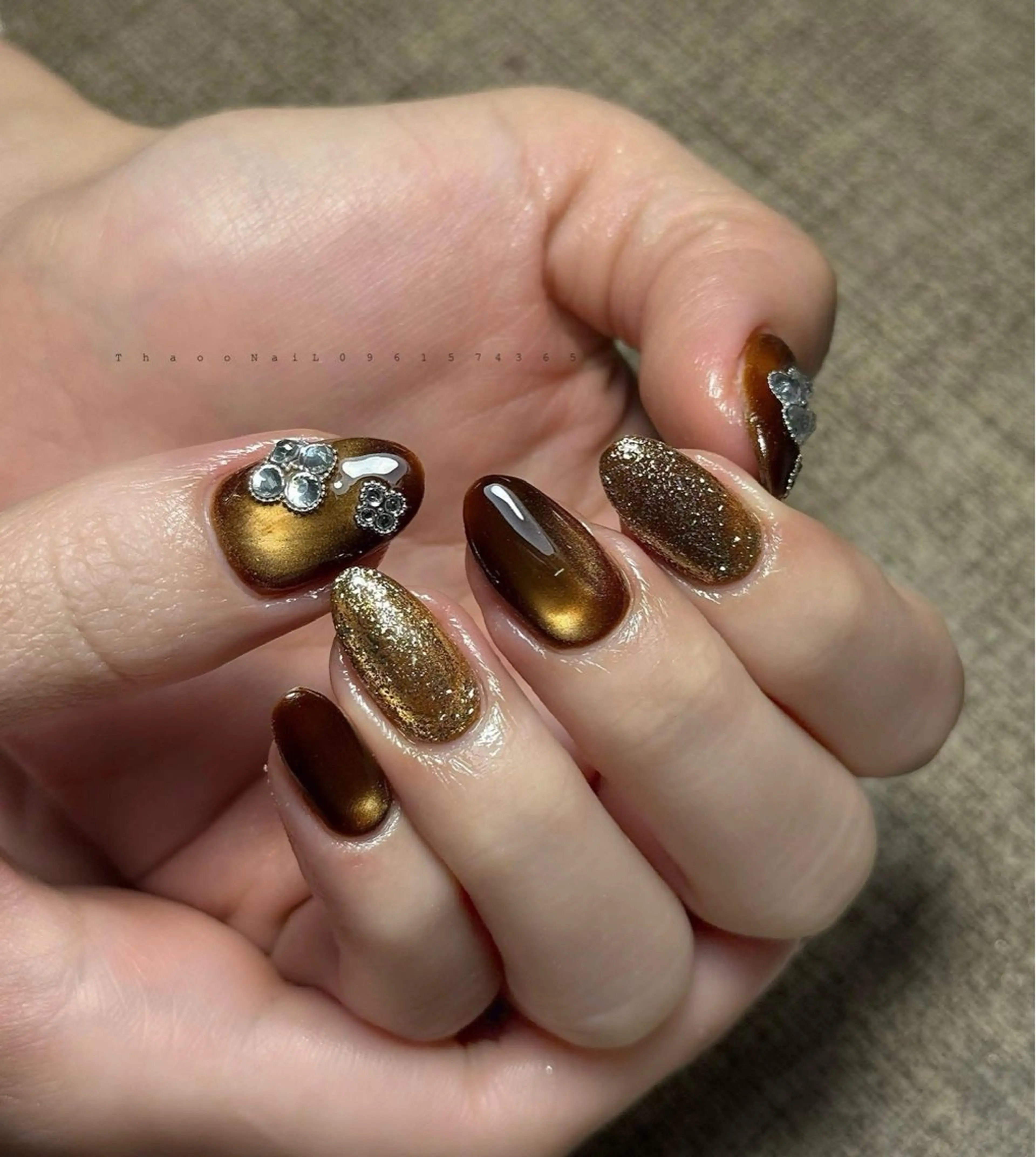 ミディアム HOANG NAILのネイルデザイン