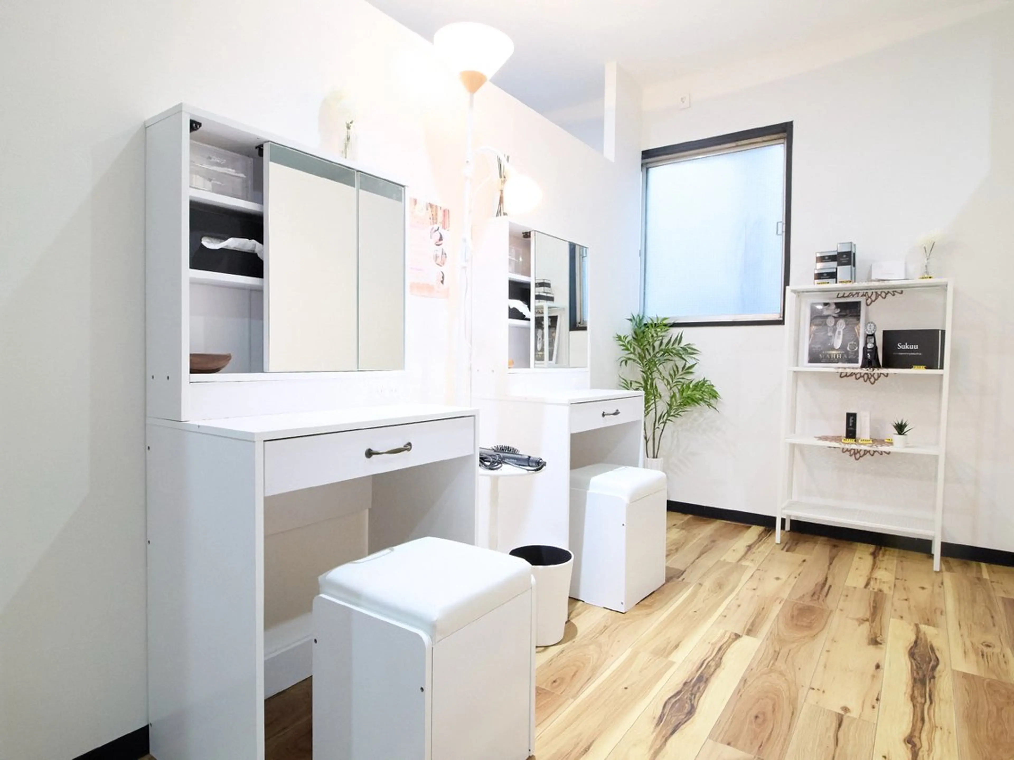 【医療提携】幹細胞艶玉ハーブピーリング　glow所属・肌質改善専門 【医療提携】glowのエステ・リラクイメージ