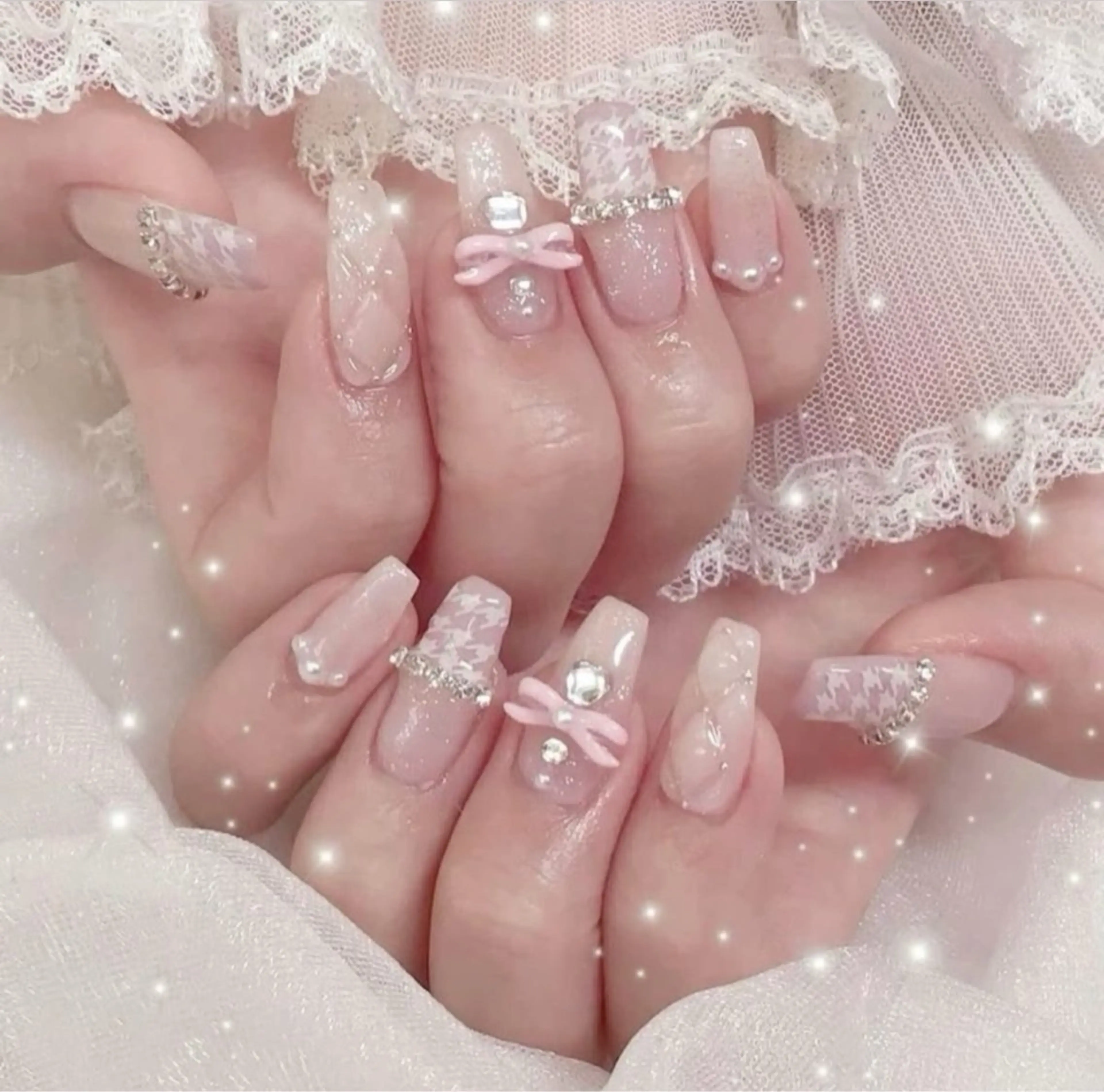 ネイル 成人式 ロングネイル マグネットネイル 大理石ネイル(マーブル) リボン ハンドネイル Amee Nail Salonのネイルデザイン