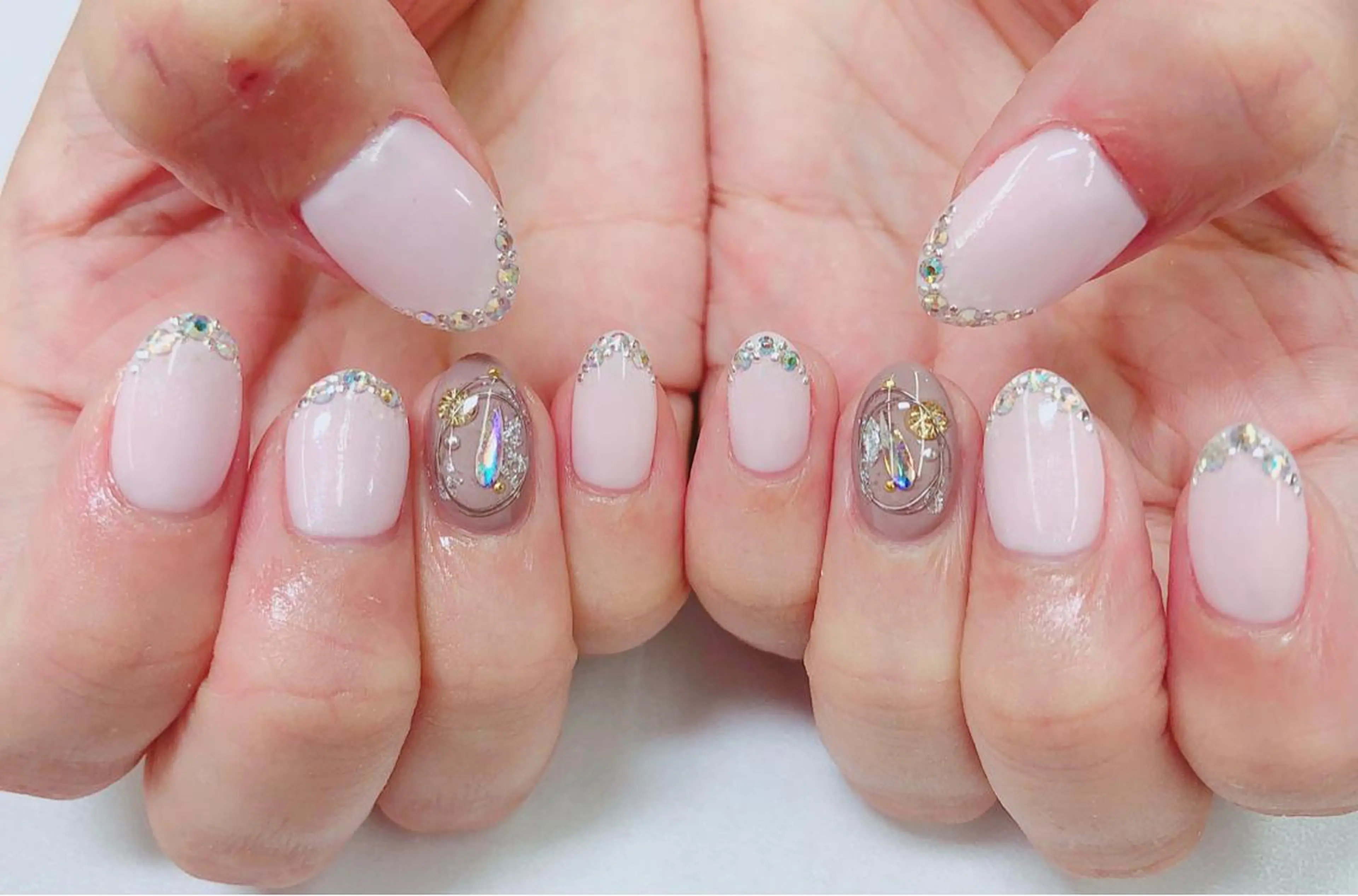 ネイル ストーンネイル ハンドネイル Riz nailのネイルデザイン