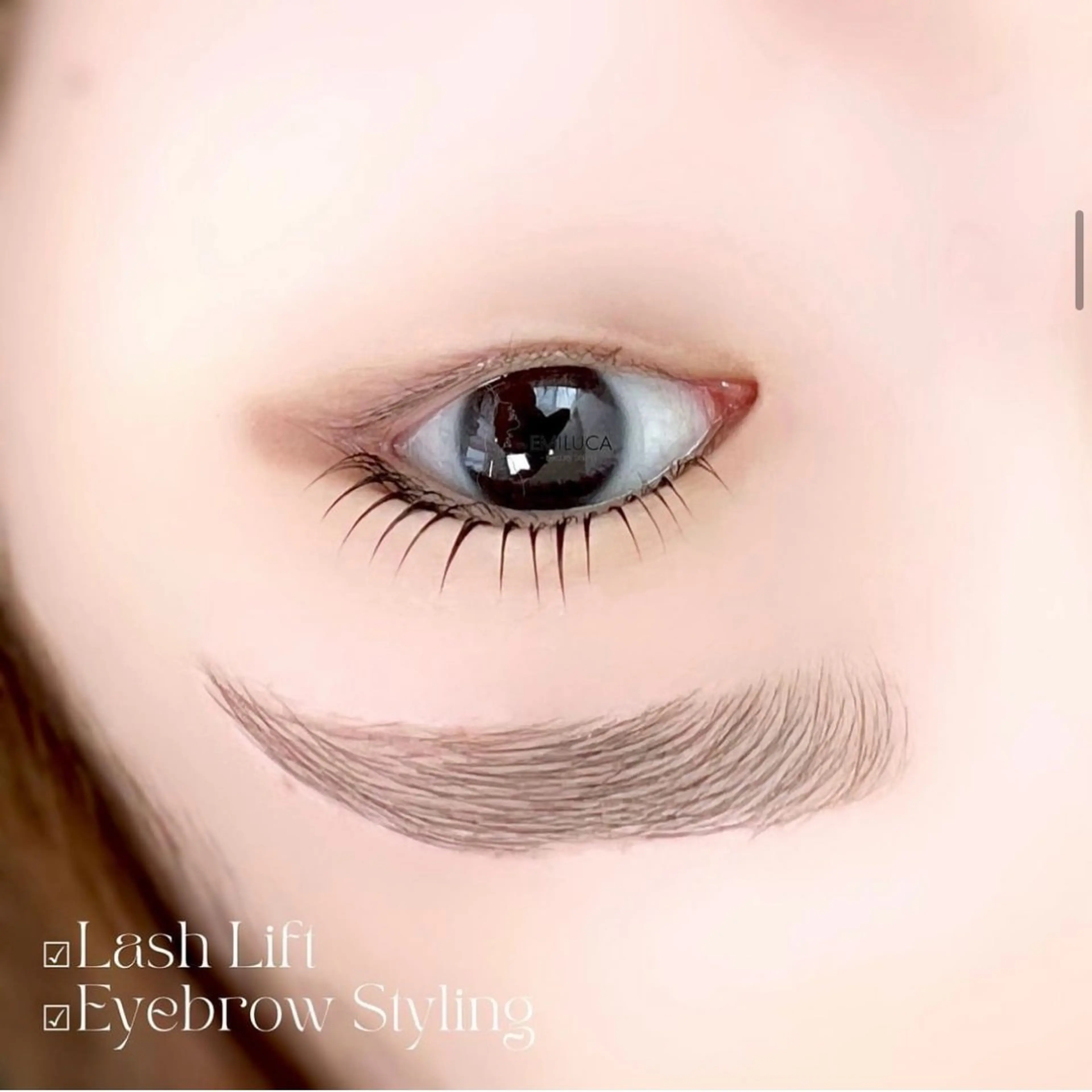 アイブロウ マツパ EMILUCA 伊藤のエステ・リラクイメージ