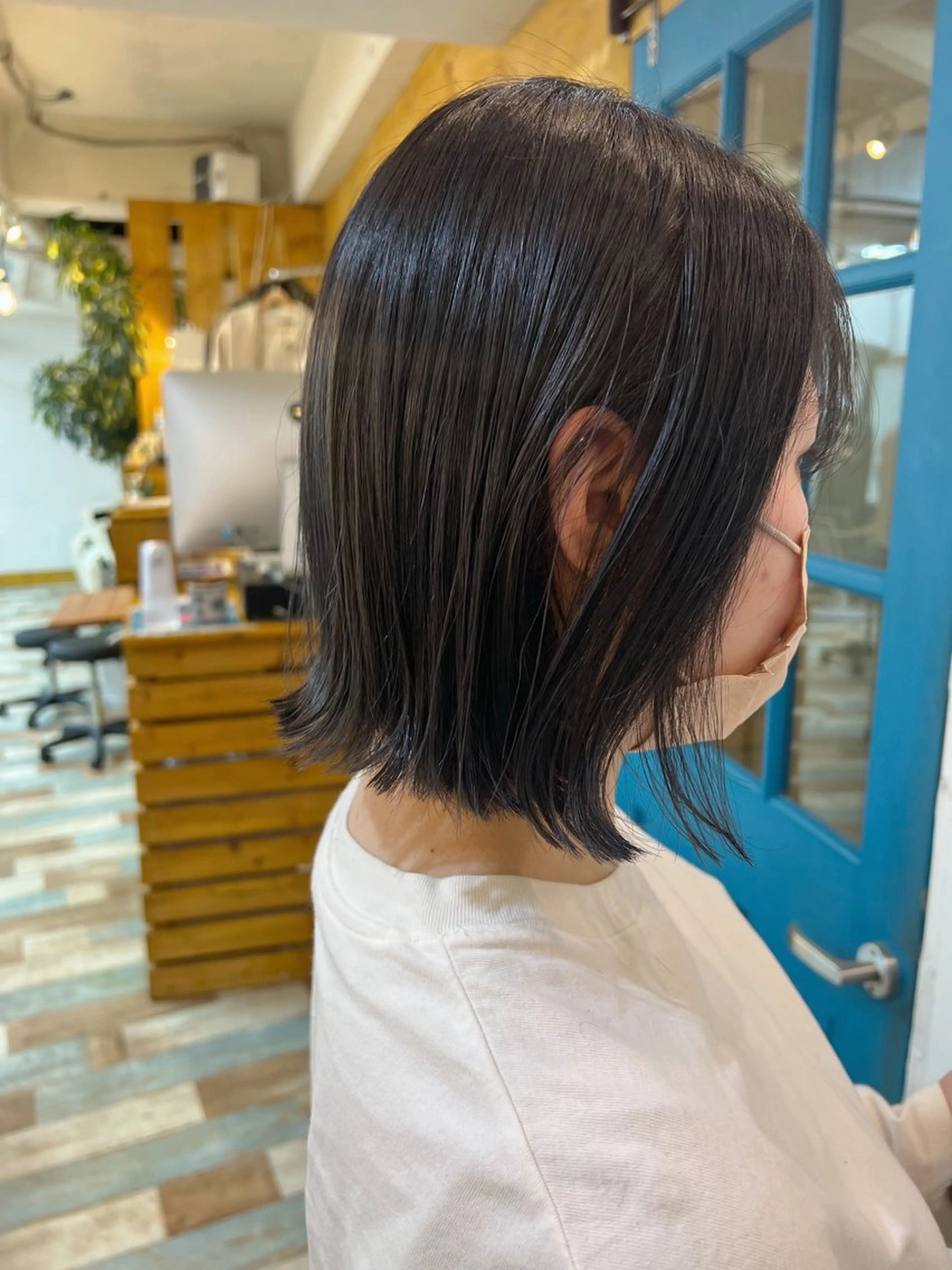 ショート カラー 透明感カラー 外ハネヘア KANA/ボブ/ インナーカラー/艶髪のヘアスタイル