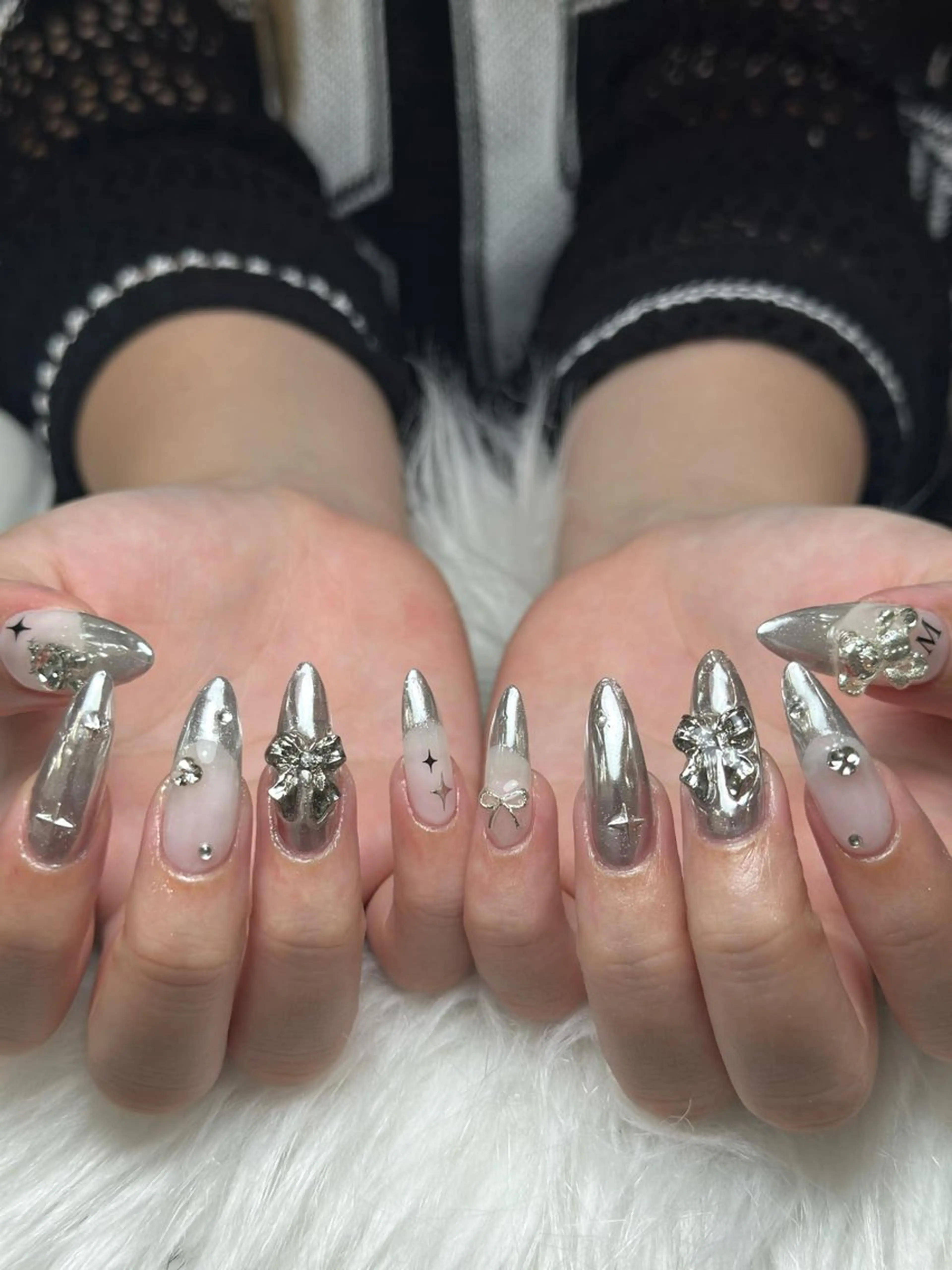 ネイル アートネイル オーロラネイル フレンチネイル ジェルネイル グラデーション ハンドネイル Luci Nailのネイルデザイン