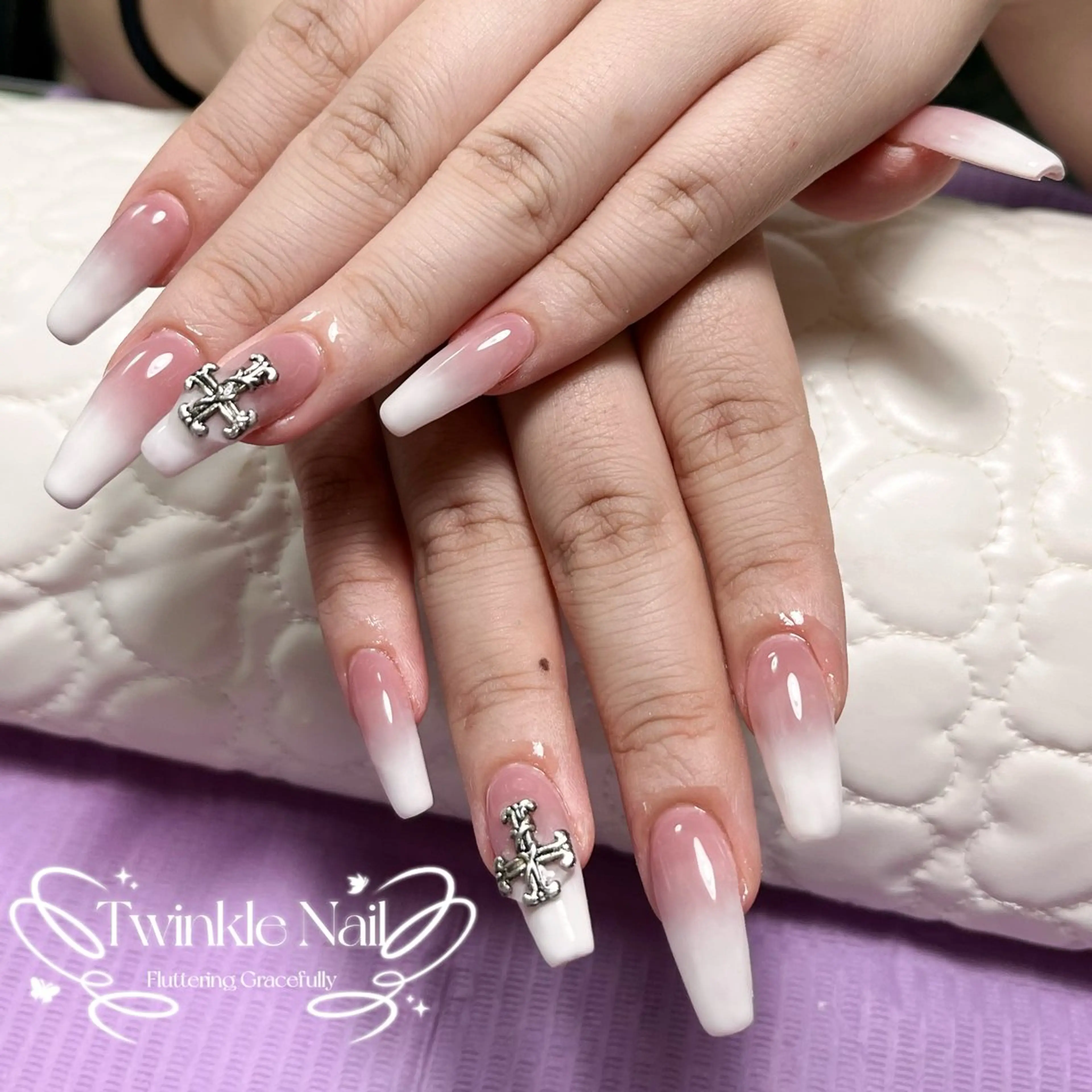 ネイル グラデーション ワンホンネイル Twinkle Nail Kuboのネイルデザイン