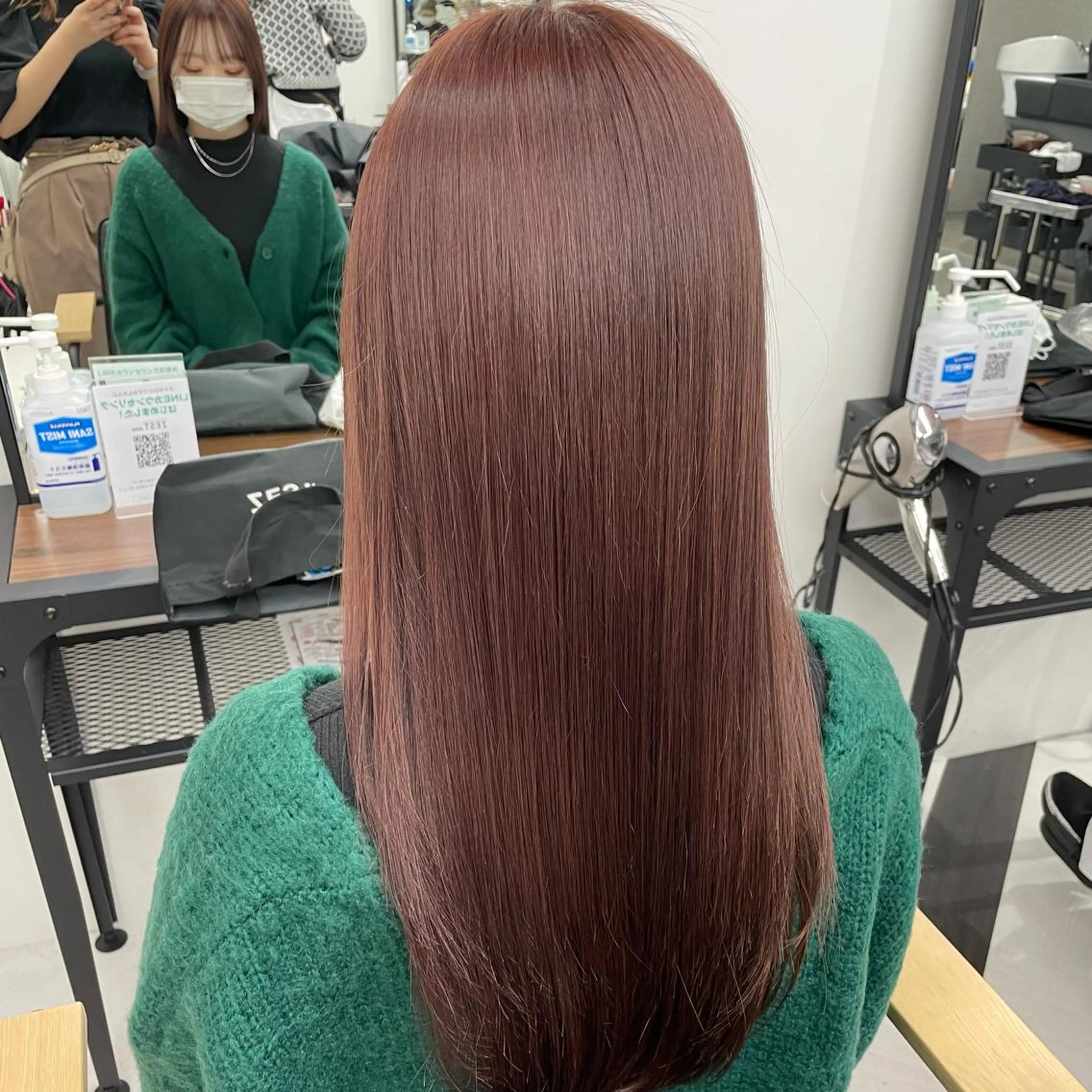ロング カラー パーマ ヘアアレンジ メンズ キッズ ネイル マツエク・マツパ アイブロウ ブラウンカラー ピンクカラー ピンクブラウン カラーマツエク トリートメント mona/ ストレートスタイル✨のヘアスタイル
