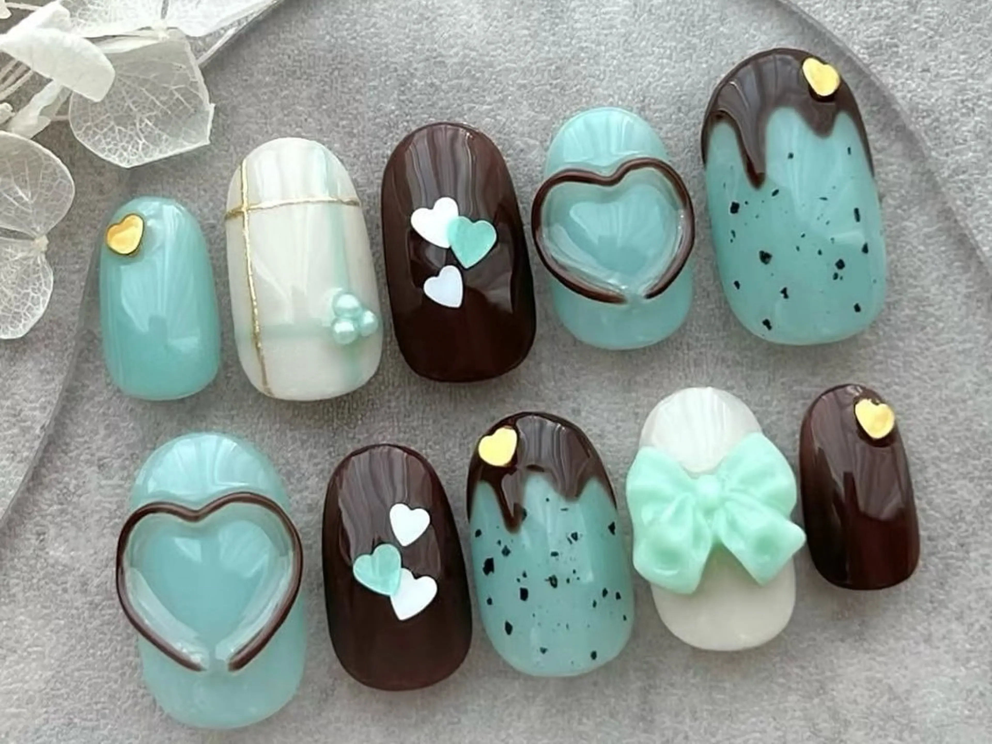 ネイル アートネイル オーロラネイル クリアネイル 長さ出し フレンチネイル ハンドネイル ハンドケア More Glam渋谷店のネイルデザイン