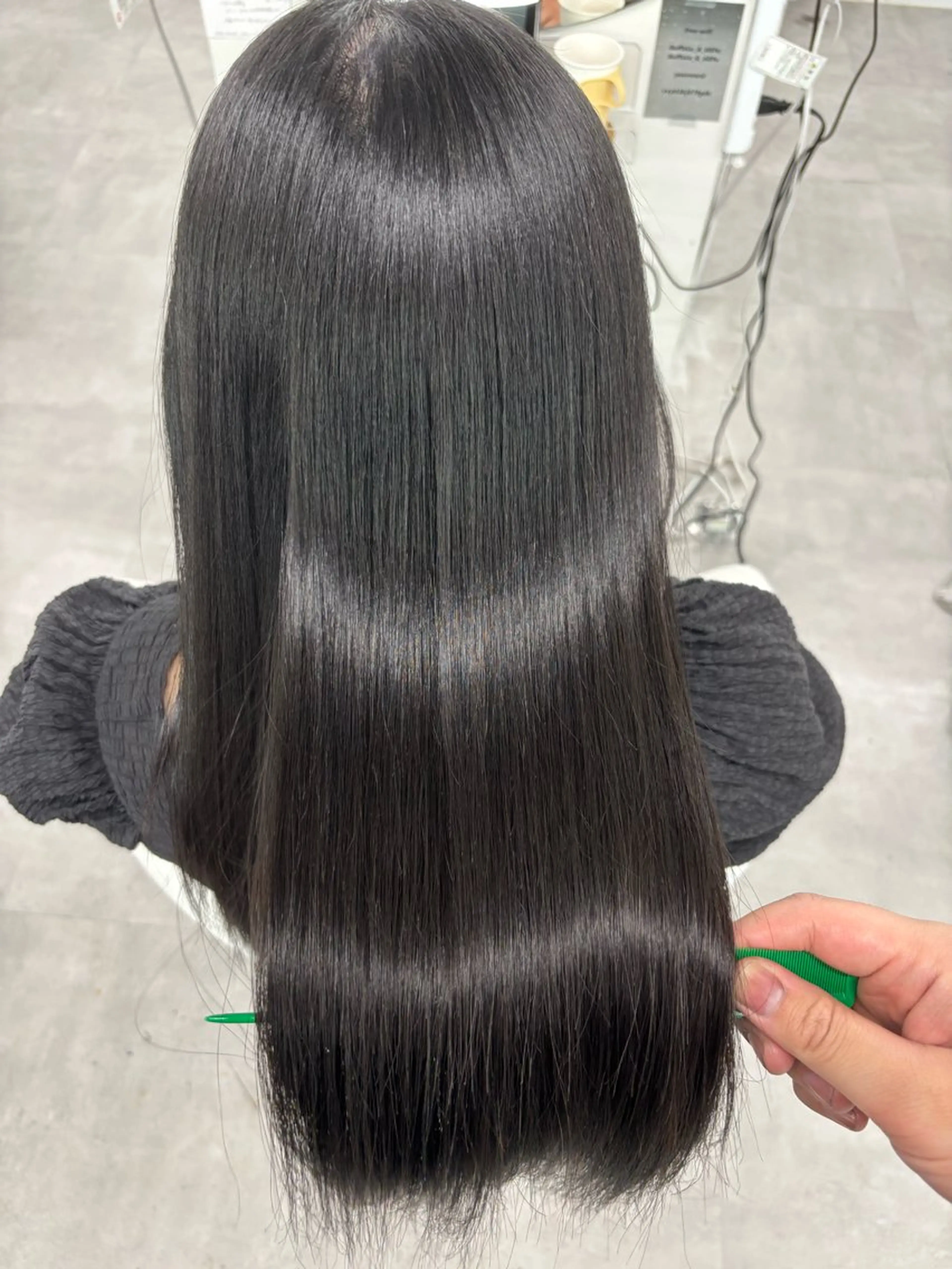 ロング door white hideのヘアスタイル