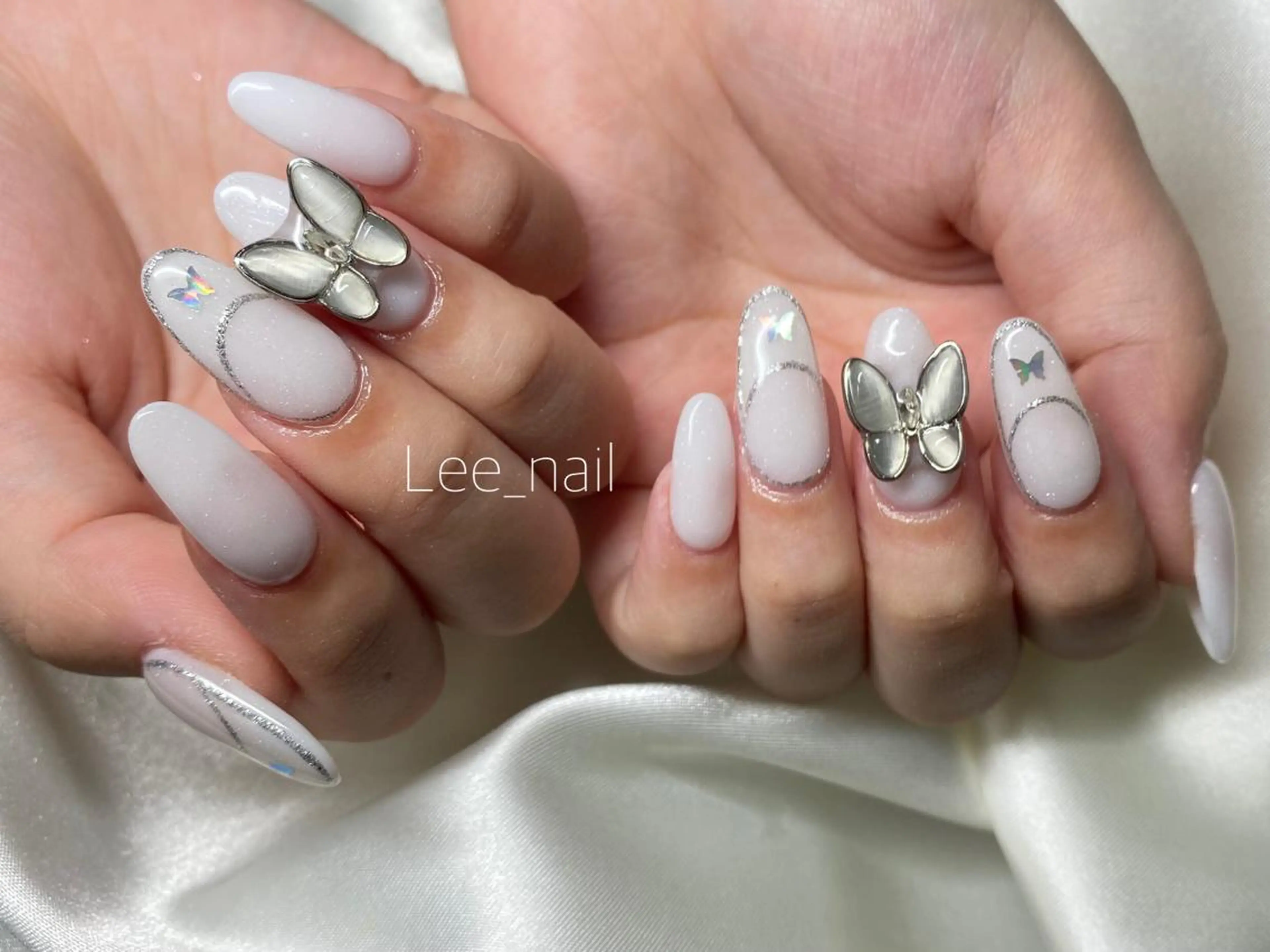ネイル 長さ出し スカルプネイル ホワイト Lee_ nailのネイルデザイン