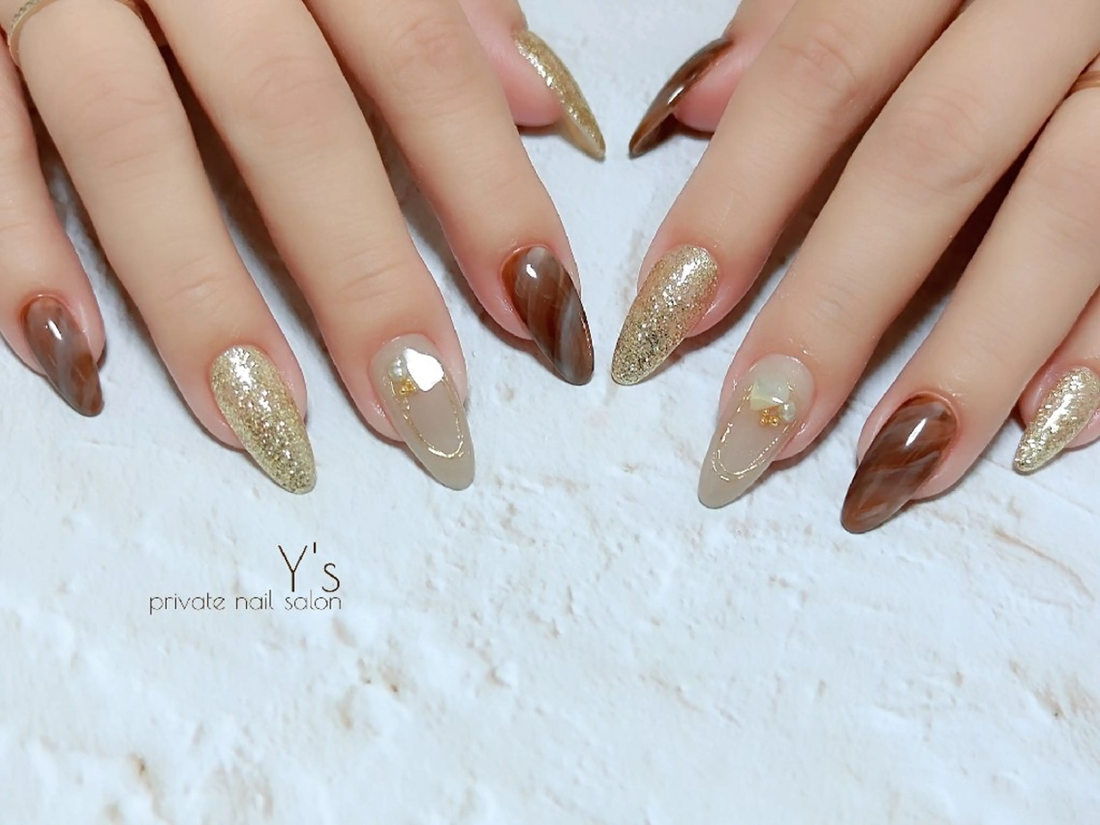 ネイル ハンドネイル YUMI NAGAI  のネイルデザイン