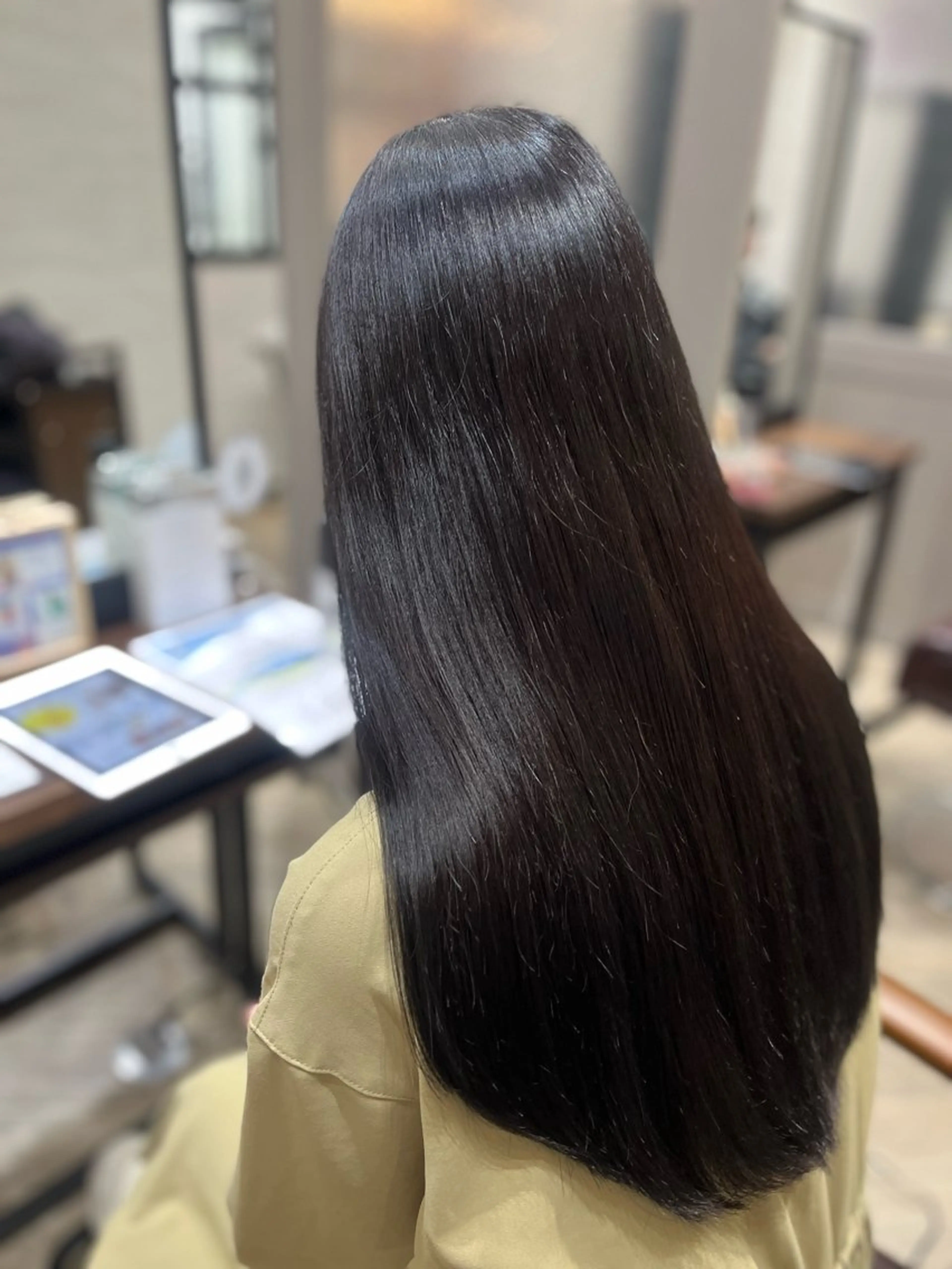 ロング カラー ブラウンカラー ヘアカラー トリートメント 🫧ぷる艶カラー🫧 Yuubi🦩のヘアスタイル