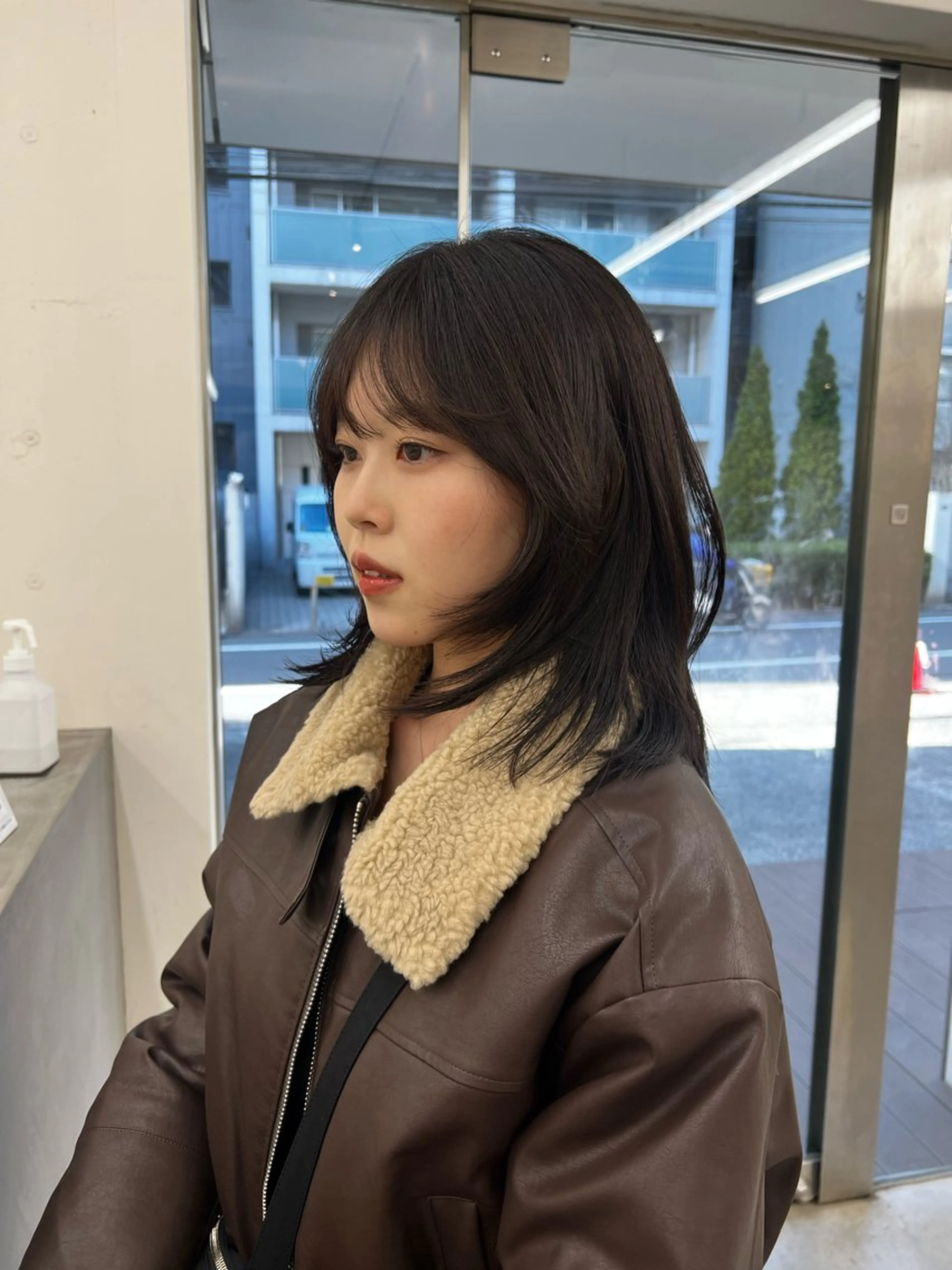 ミディアム カラー ミディアムレイヤー レイヤーカット 柔らかブラウン/顔周 りレイヤー♡ユウシのヘアスタイル