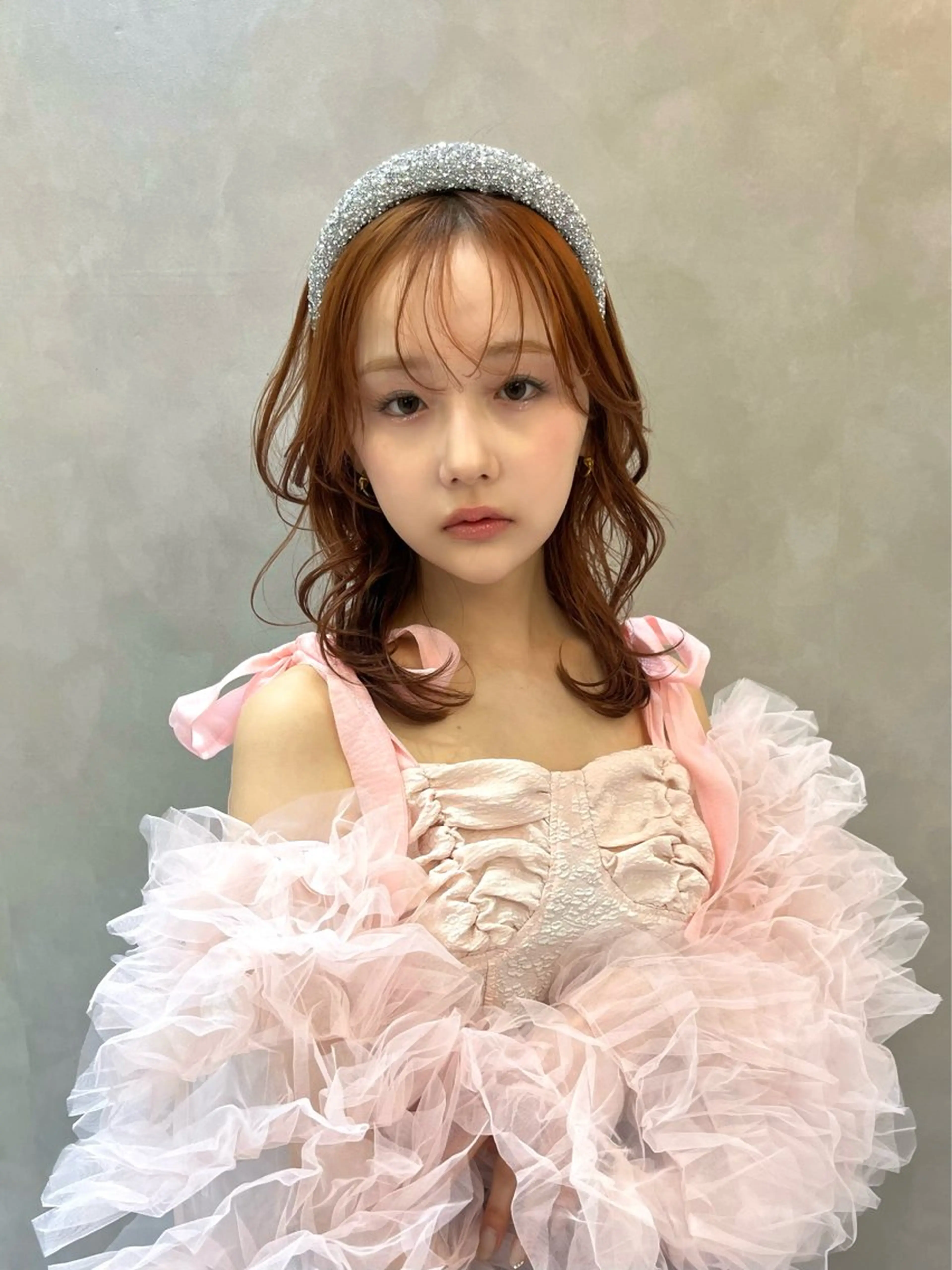 ミディアム このか🕊️ベージュ /グレージュ/カットのヘアスタイル