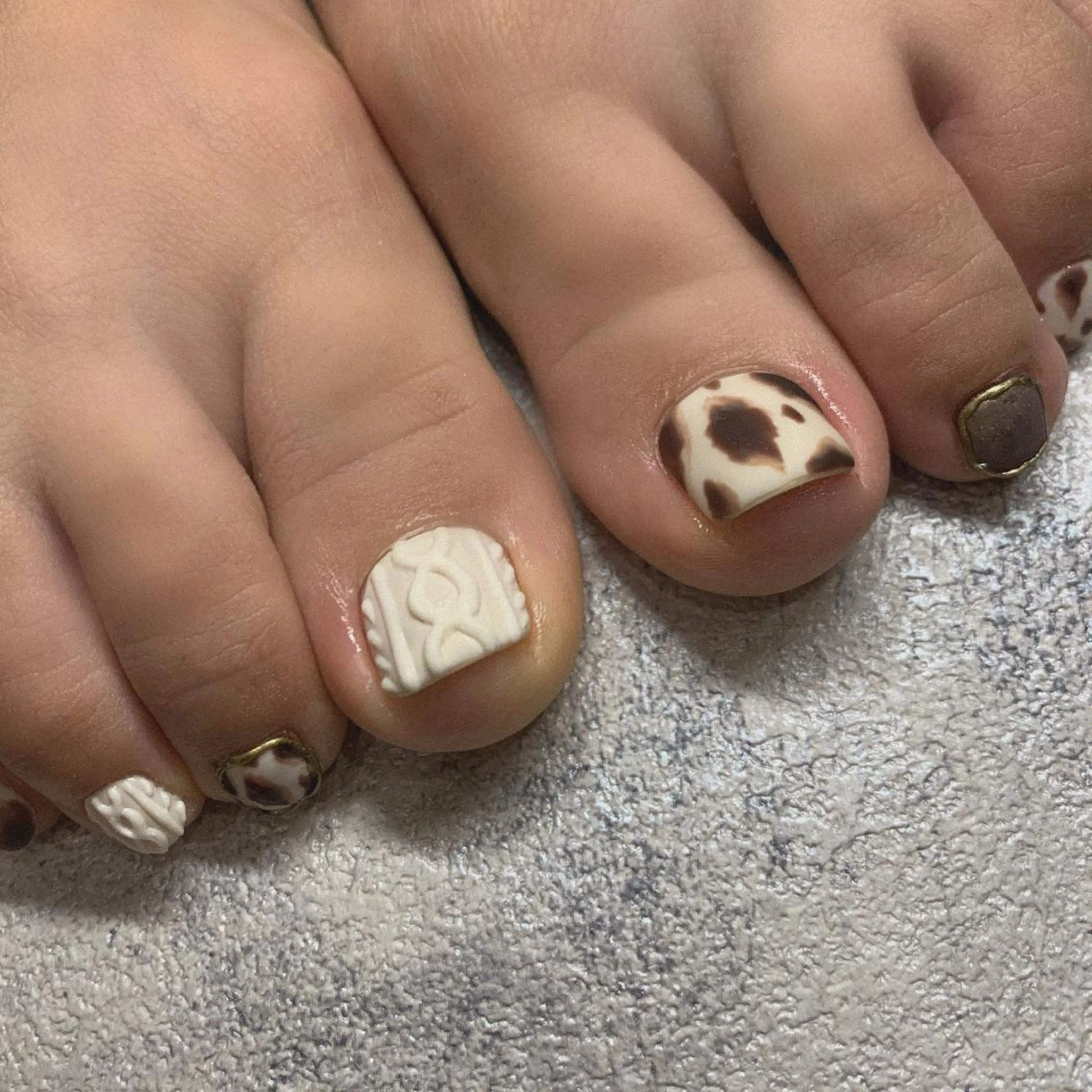 ネイル フットネイル Ami 🦥のネイルデザイン