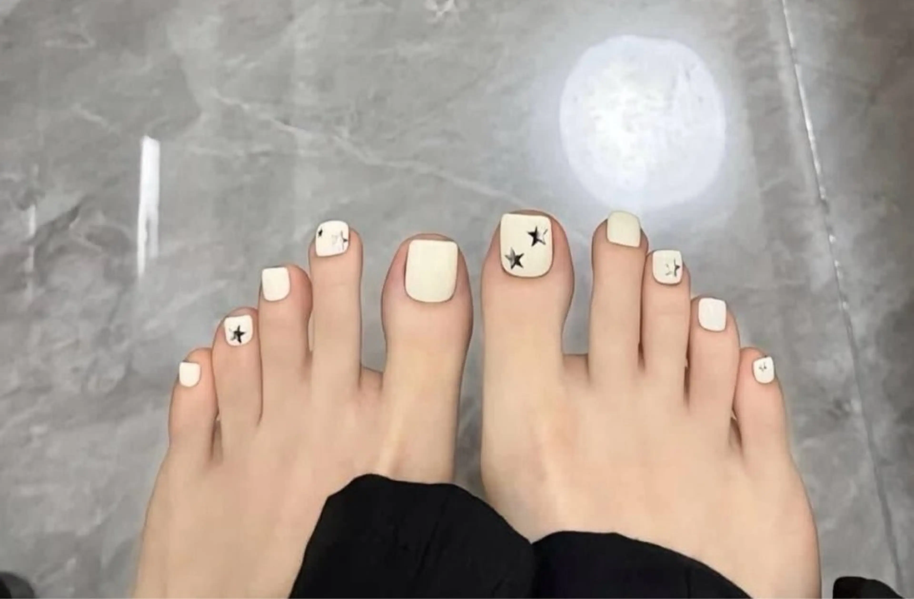 ネイル フットネイル N.one Miya🎀のネイルデザイン