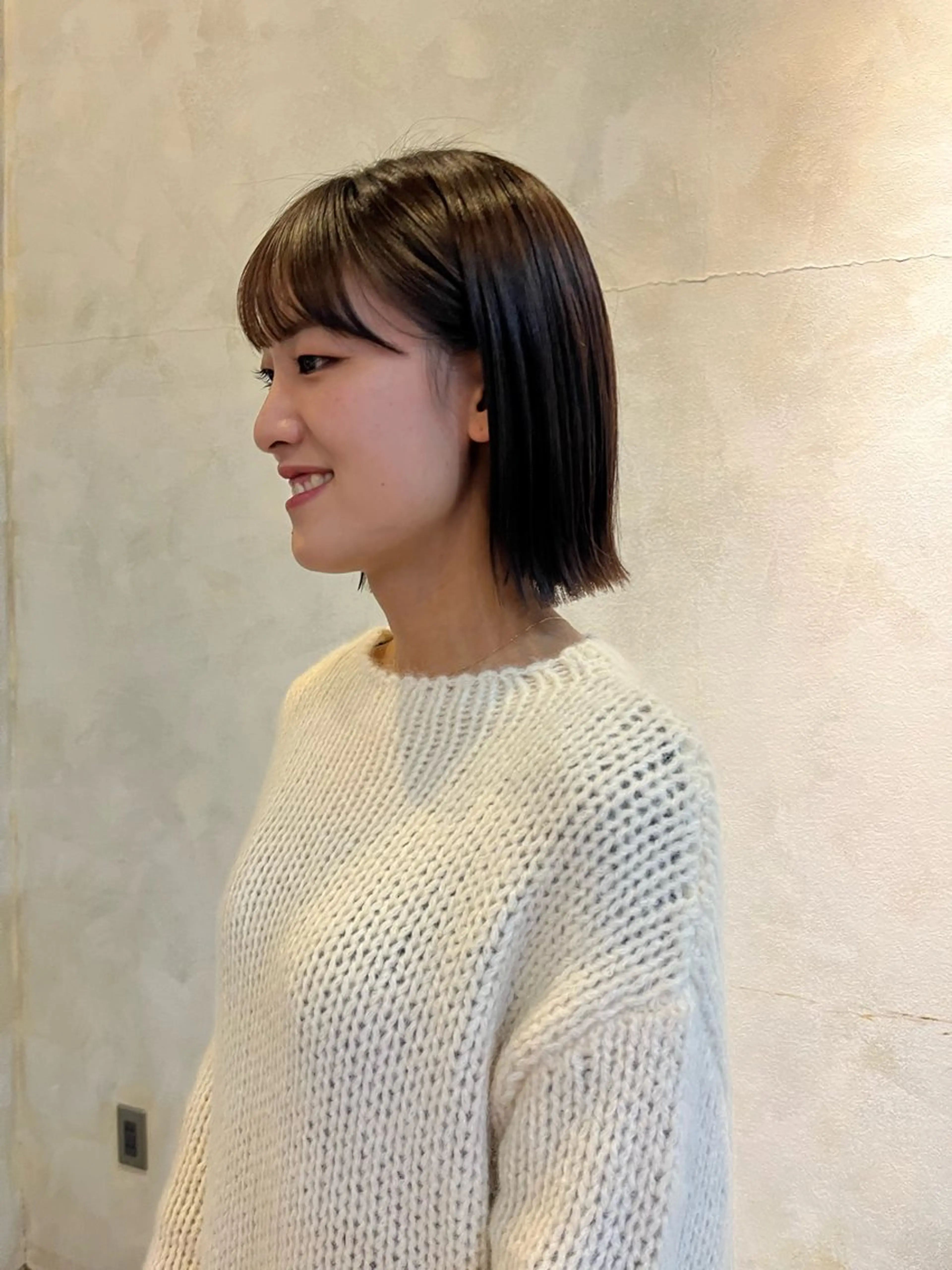 ミディアム カット そね こまちのヘアスタイル