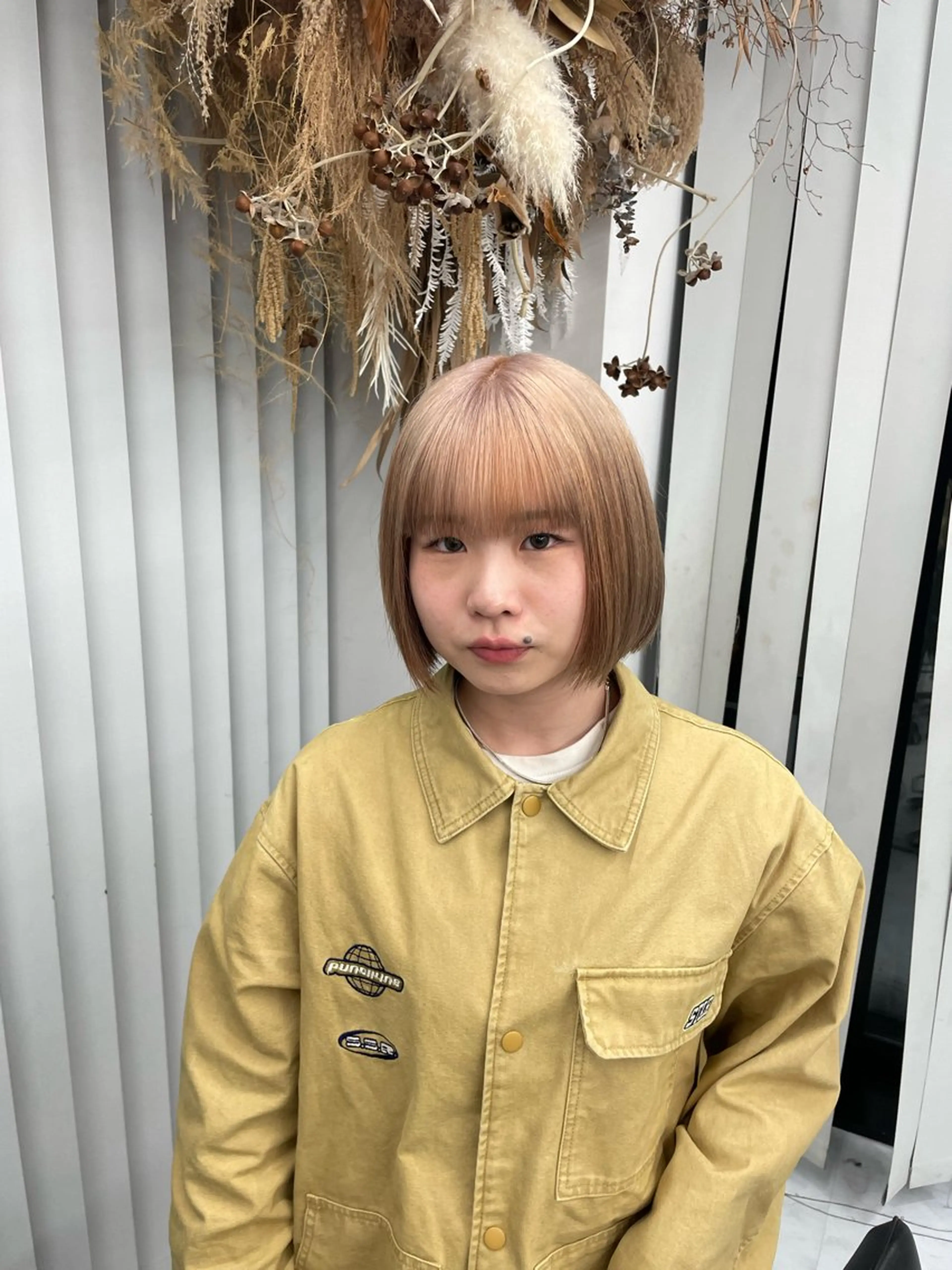 ミディアム 似合わせハイトーン ヒロトのヘアスタイル