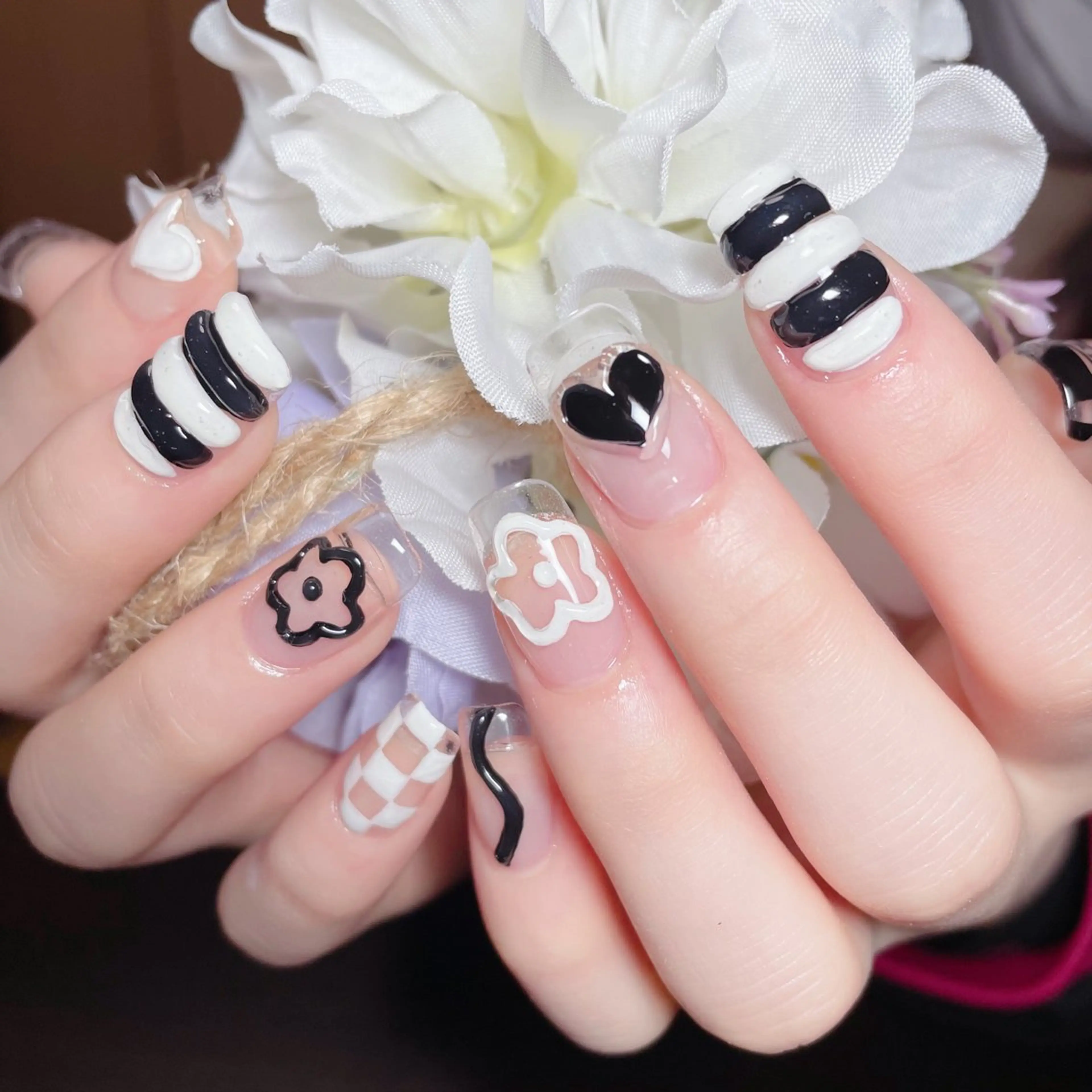 ネイル ハンドネイル nail　milky 〜深夜にもネイル〜のネイルデザイン