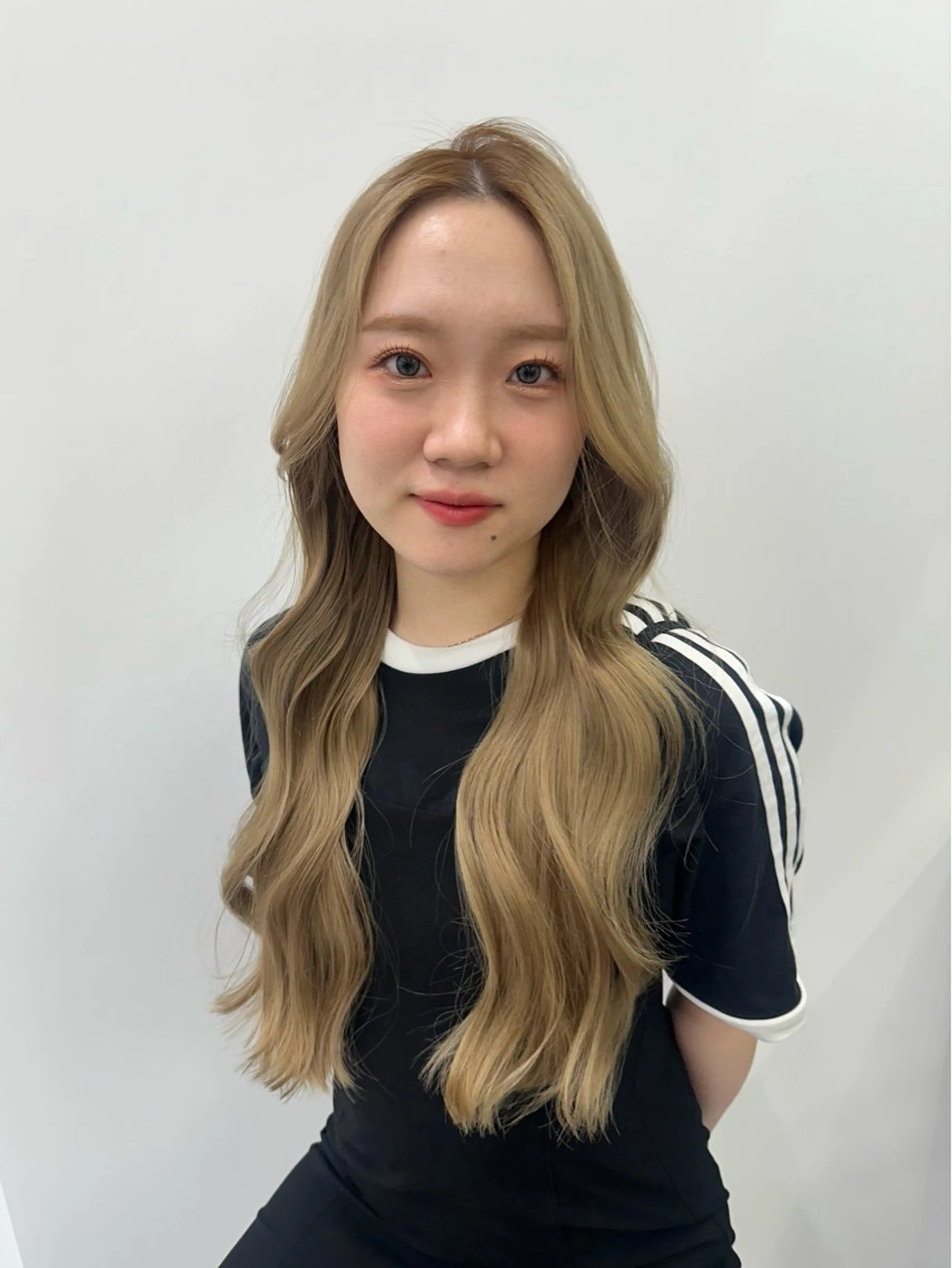 ロング Hana ハイトーン🕯🩰のヘアスタイル