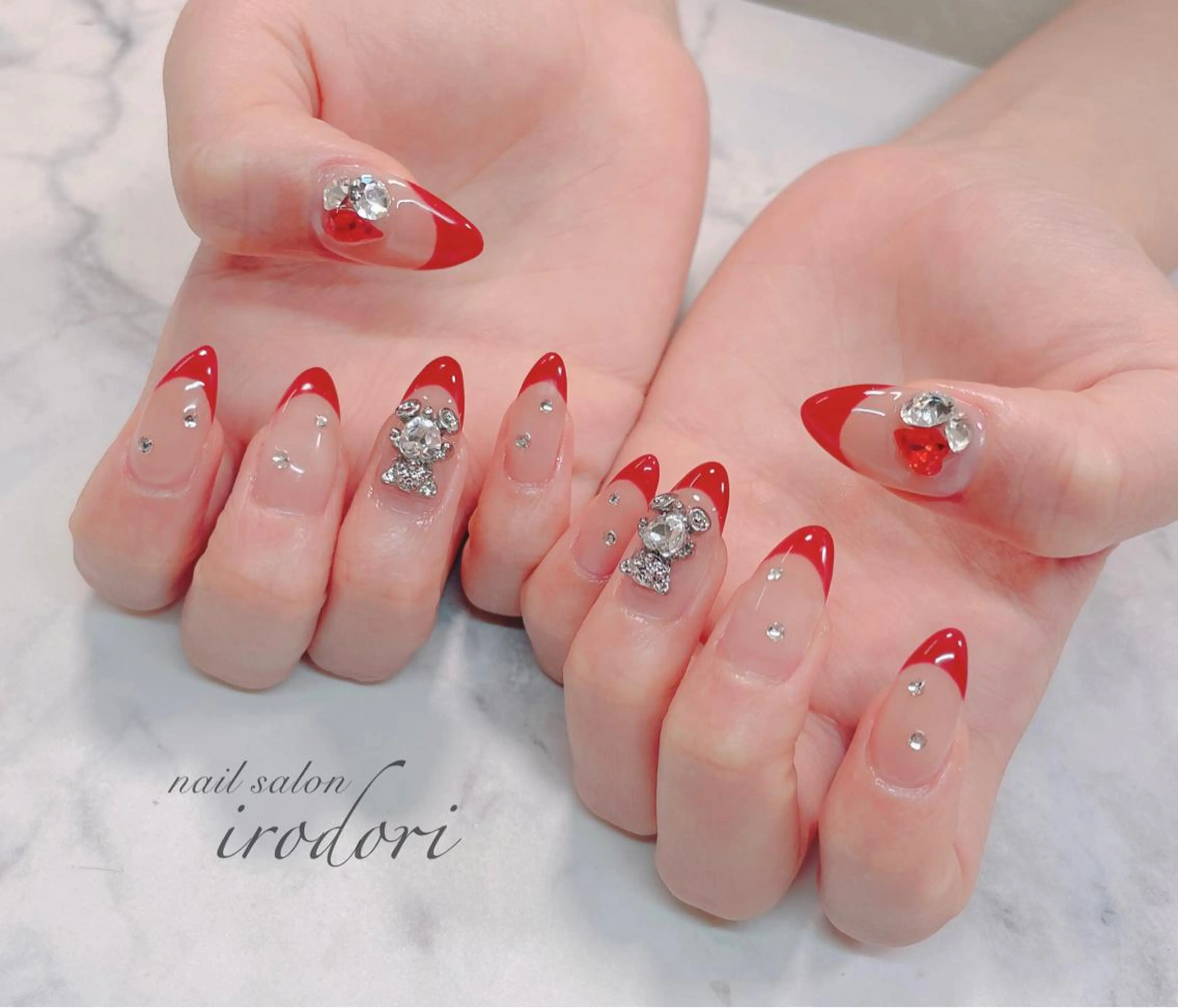 ネイル フレンチネイル グラデーション ﾌｨﾙｲﾝ専門ﾈｲﾙｻﾛﾝ彩 博多駅前店所属・ネイルサロン 彩 irodoriのネイルデザイン