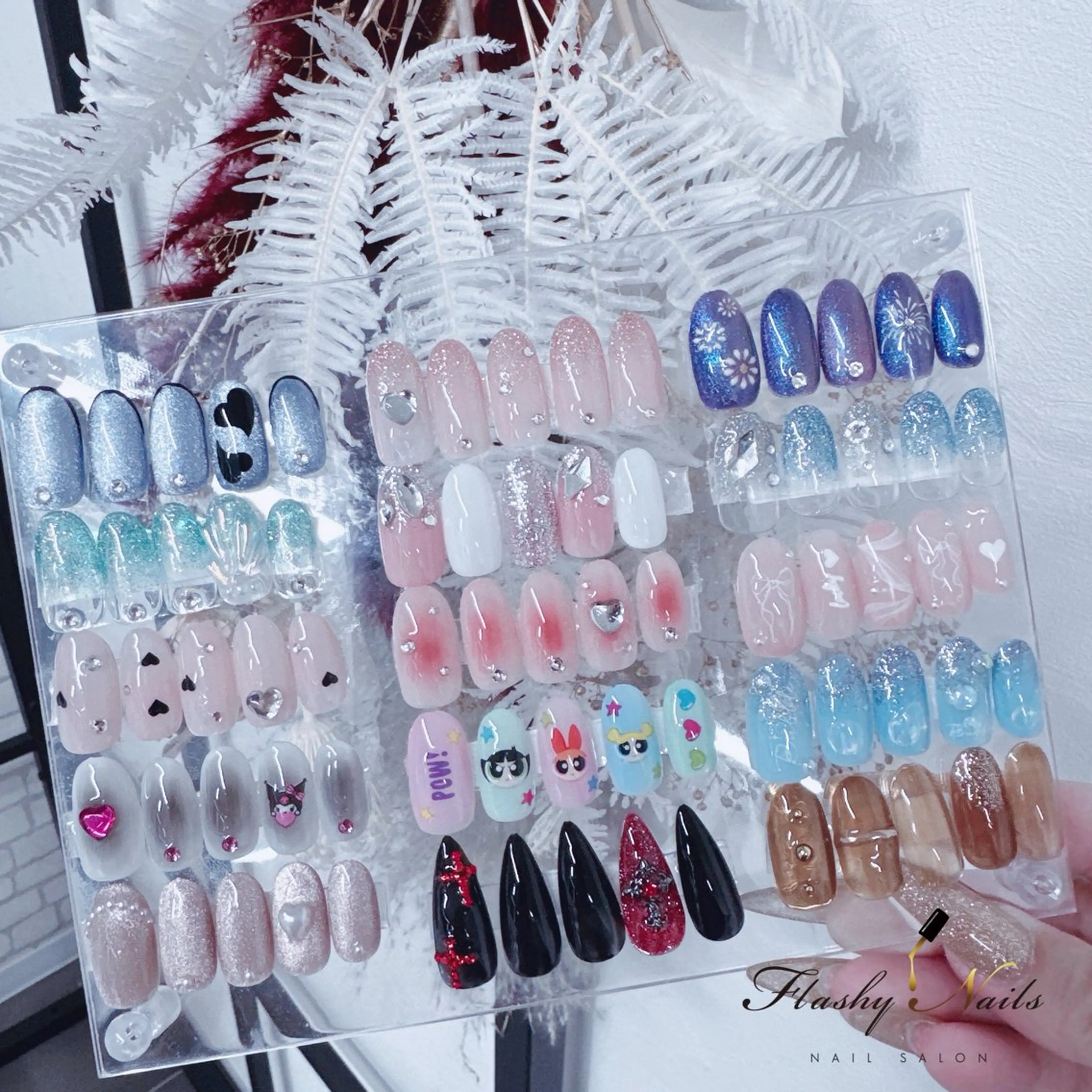 ネイル Flashy Nailsのネイルデザイン