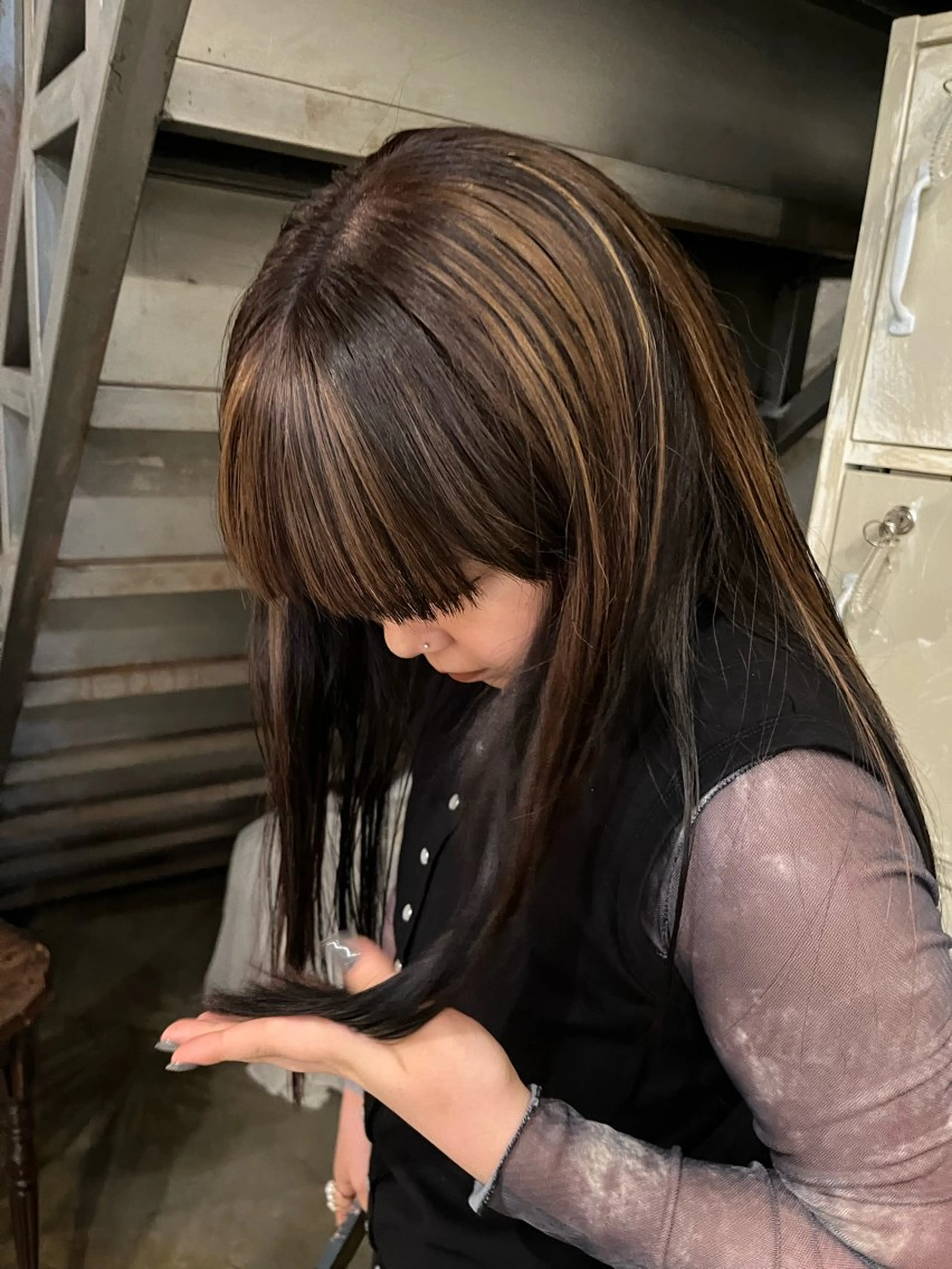 ロング カラー ナチュラルなヘア /ヨシダトモキのヘアスタイル