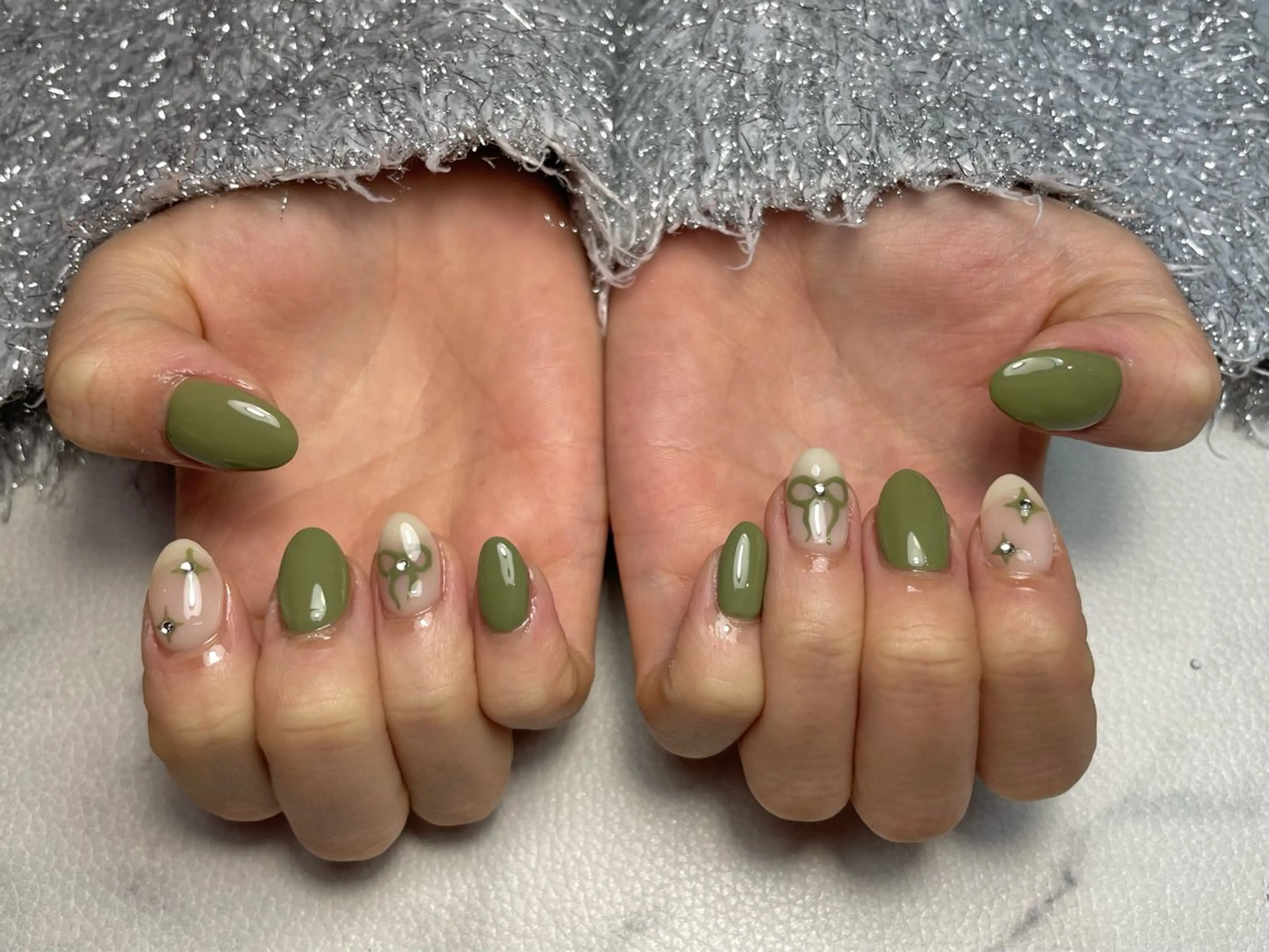 ネイル ハンドネイル 堀内 美里のネイルデザイン