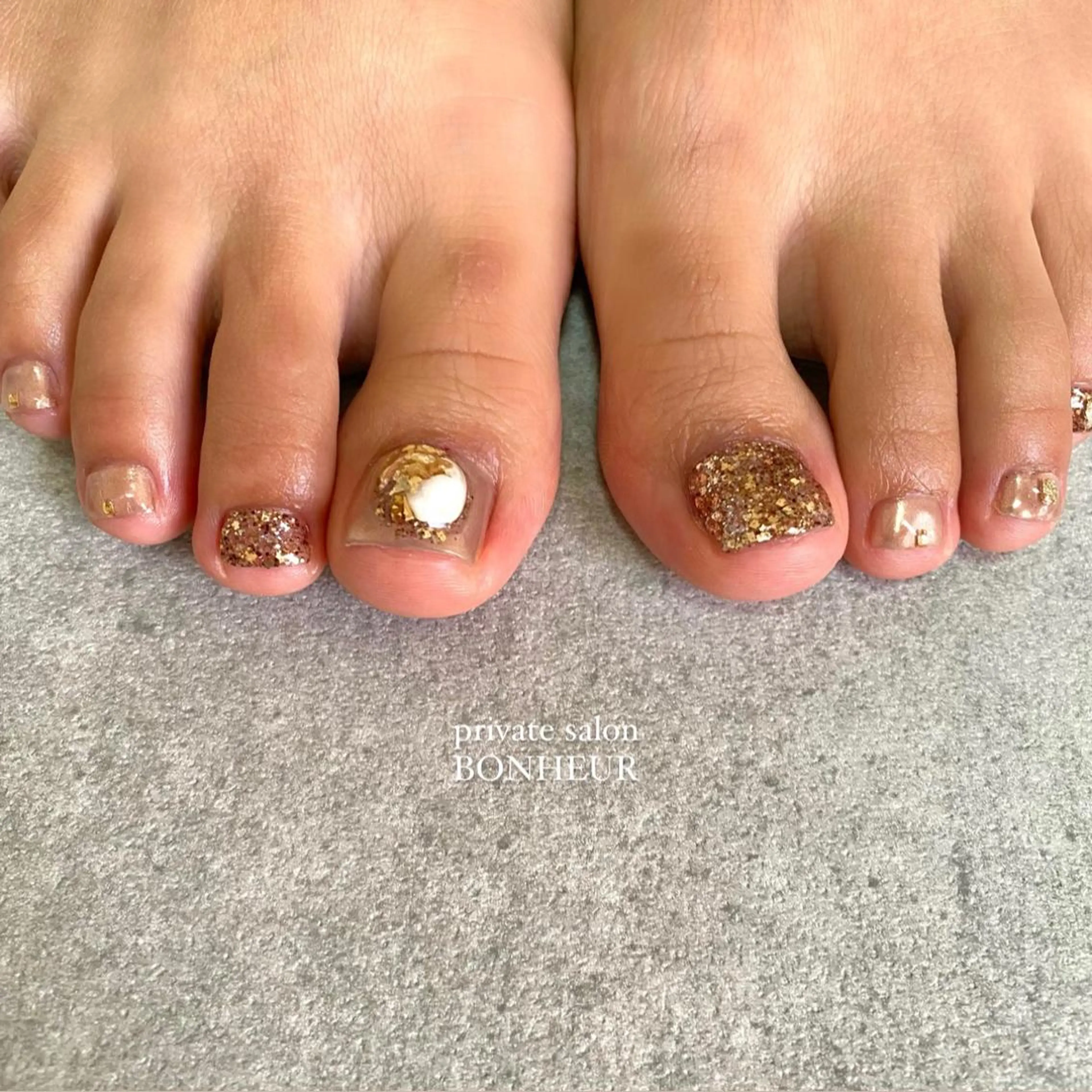 ネイル フットネイル BONHEUR Annaのネイルデザイン