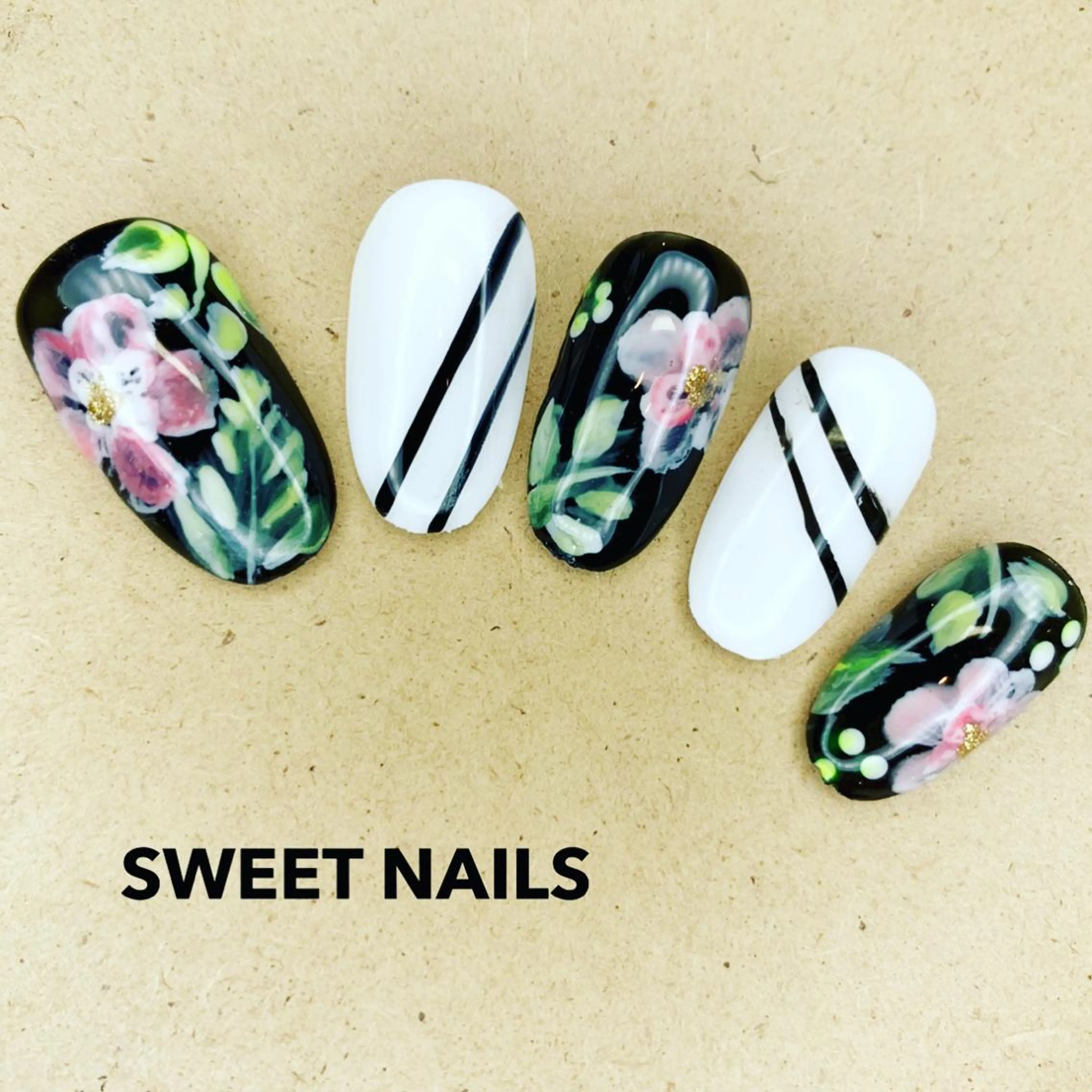 ネイル SWEET⭐️ NAILSのネイルデザイン