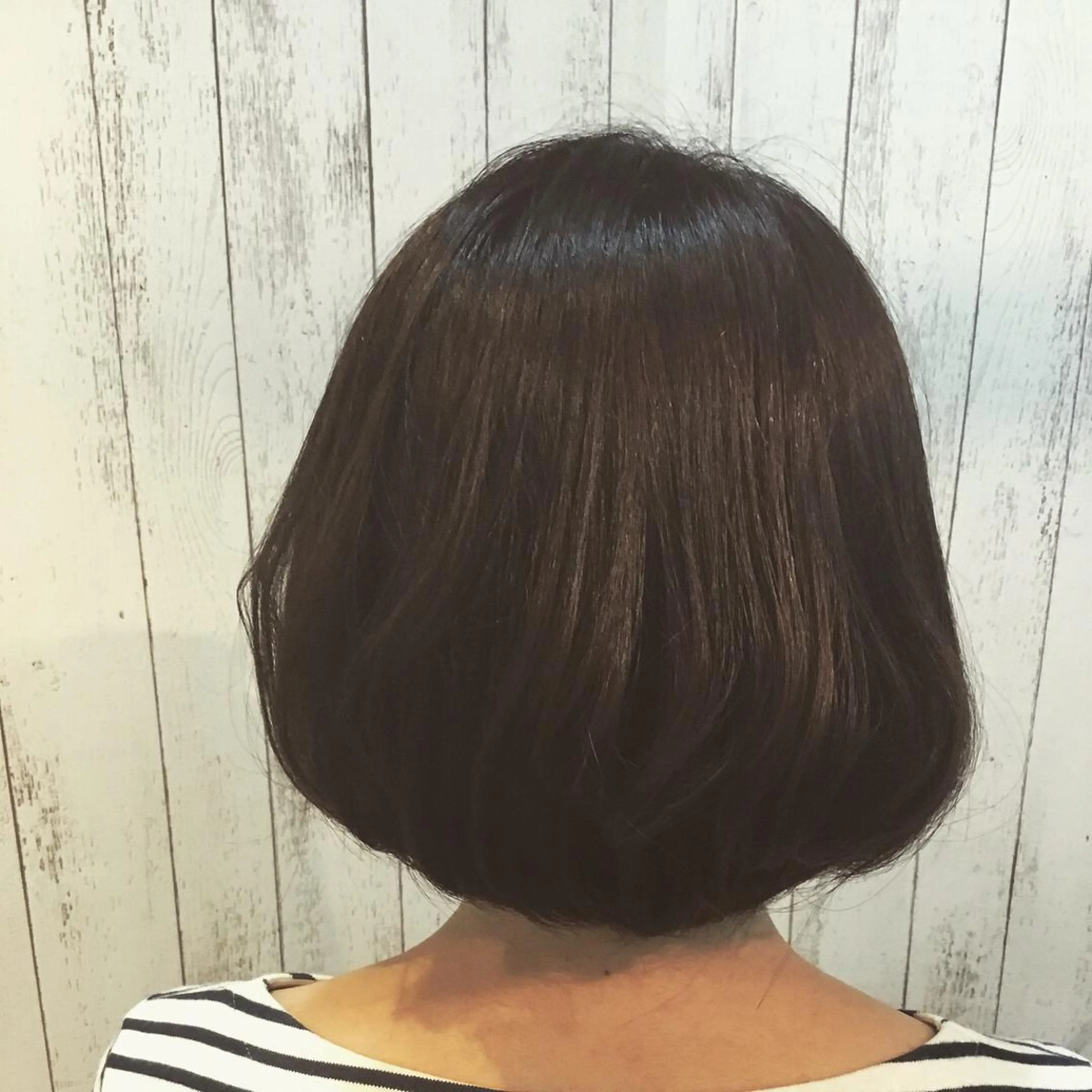 ショート カラー パーマ 金崎 新吾のヘアスタイル