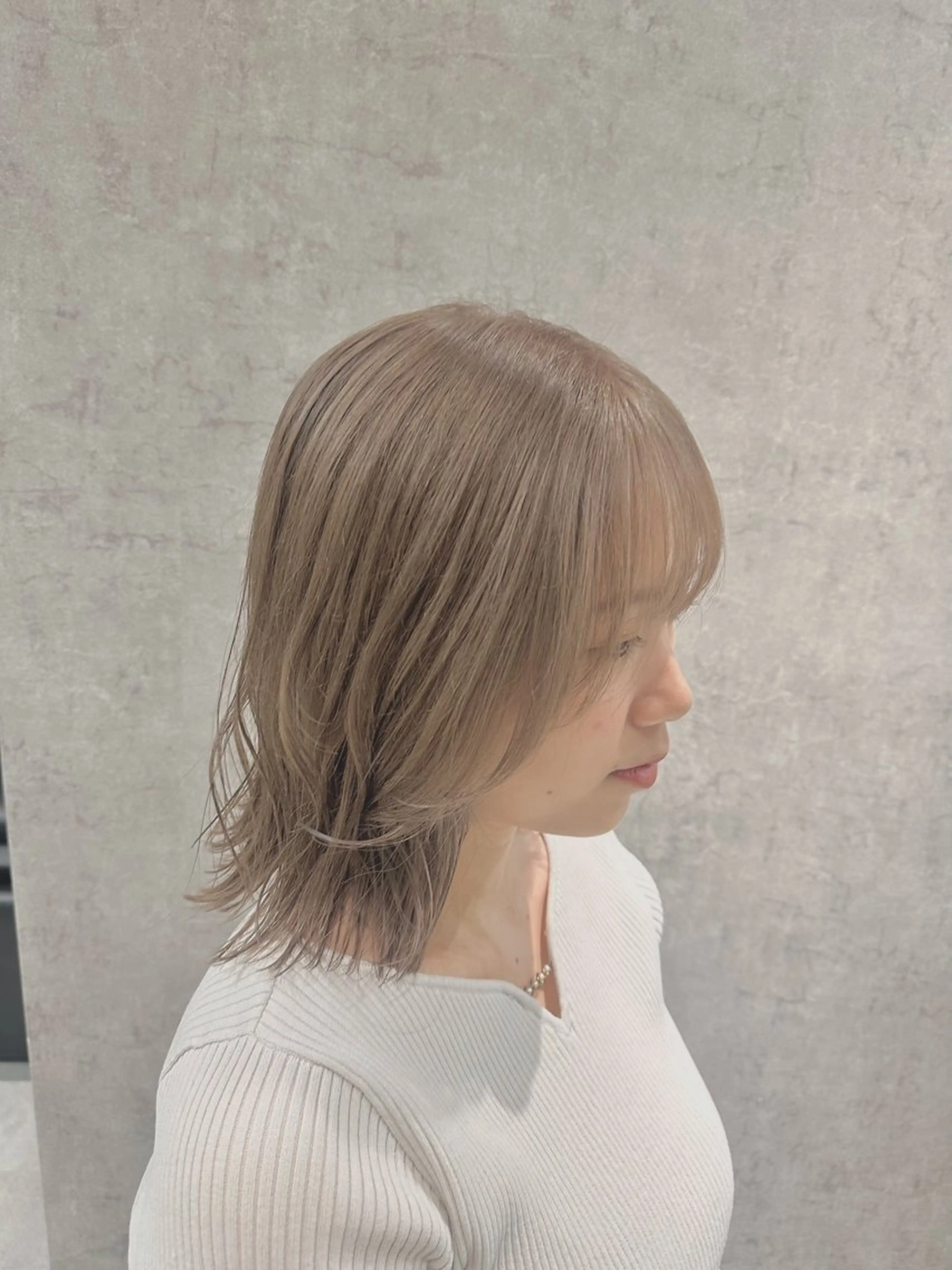 ミディアム カラー カット ヘアカラー トリートメント ハイトーン･髪質改善 MIOKAのヘアスタイル